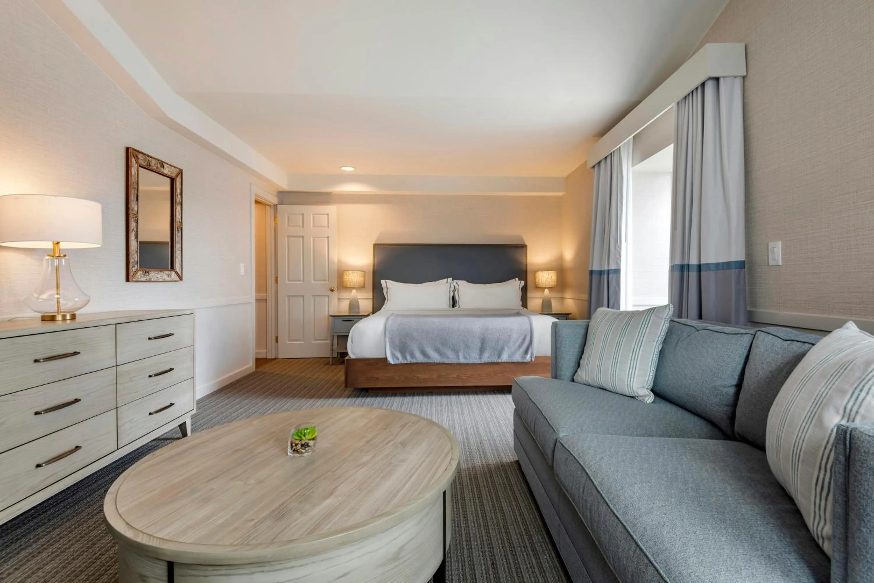 Photo of the whole room, Bed in Mill Falls Resort Collection at the Lake