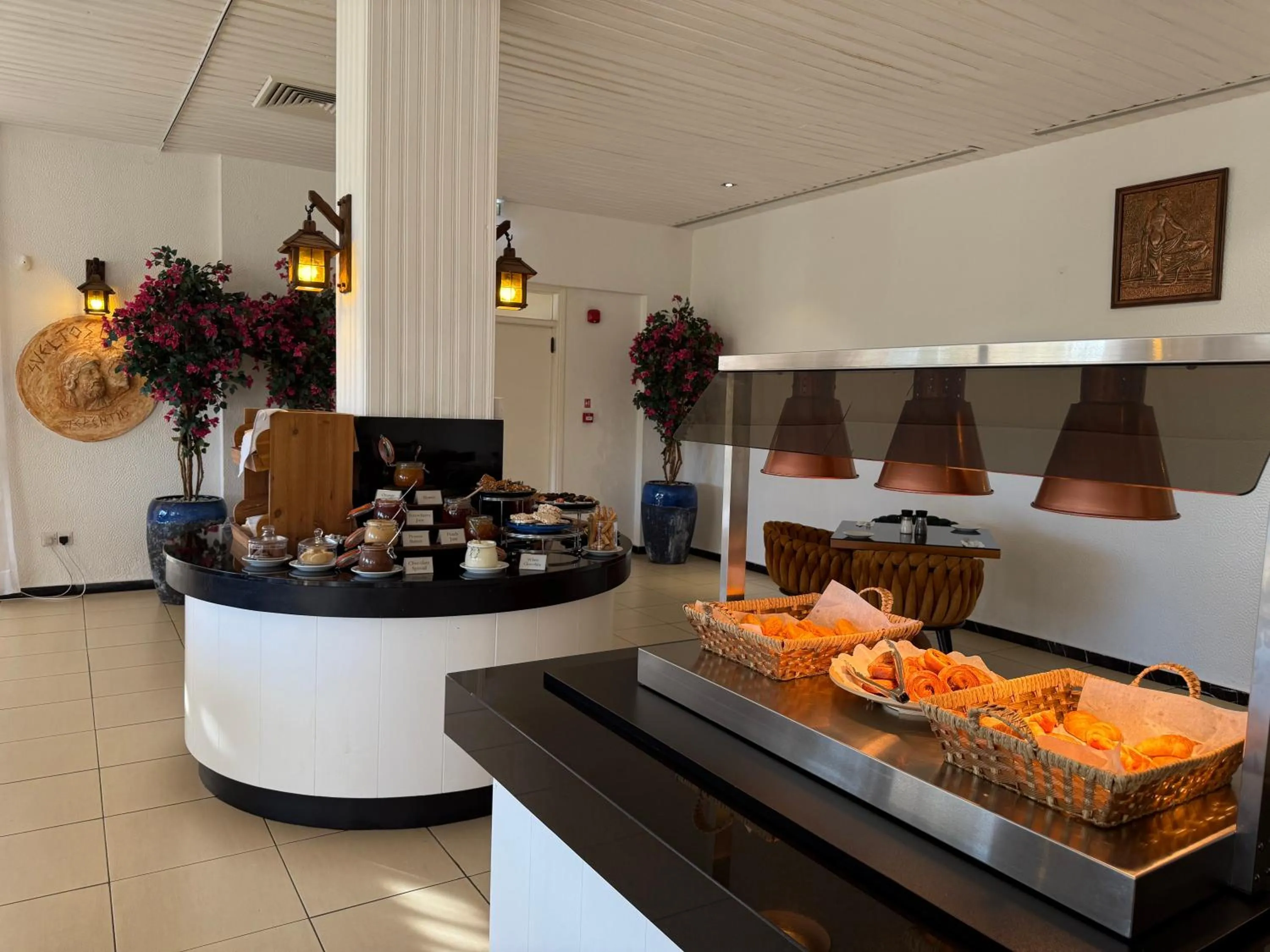 Breakfast in Sveltos Hotel