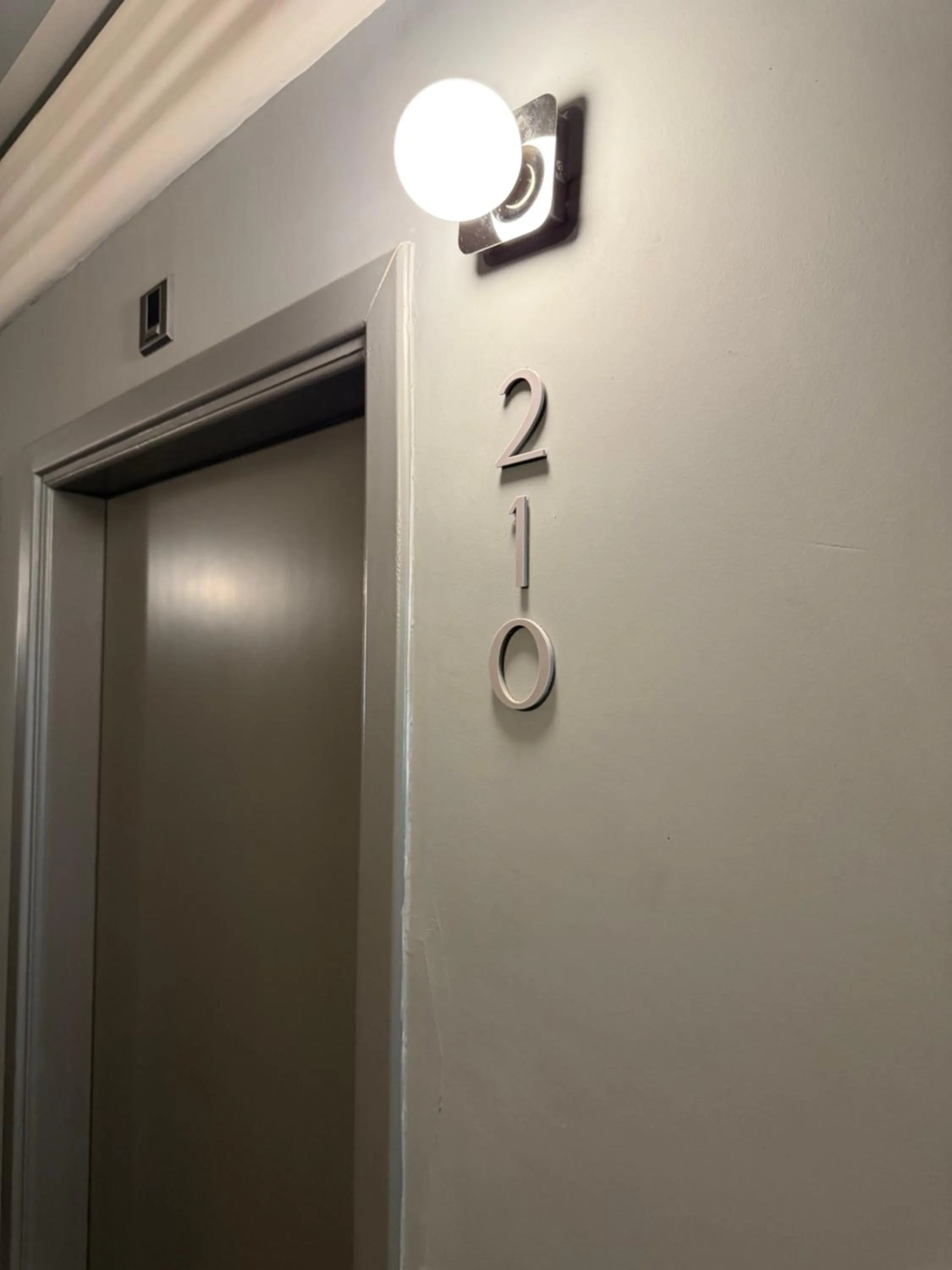 Decorative detail in Sveltos Hotel