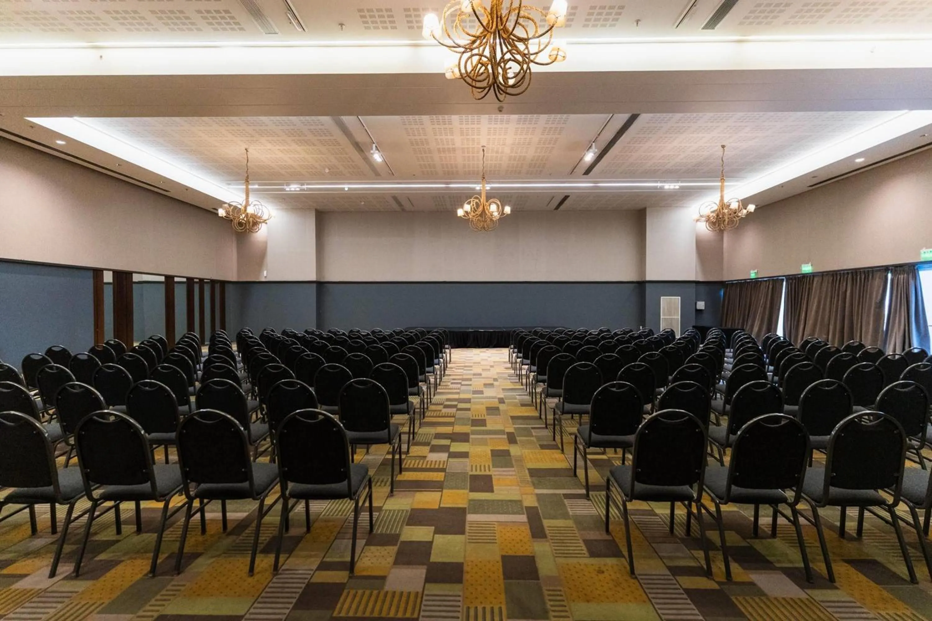 Meeting/conference room in Esplendor by Wyndham Mendoza