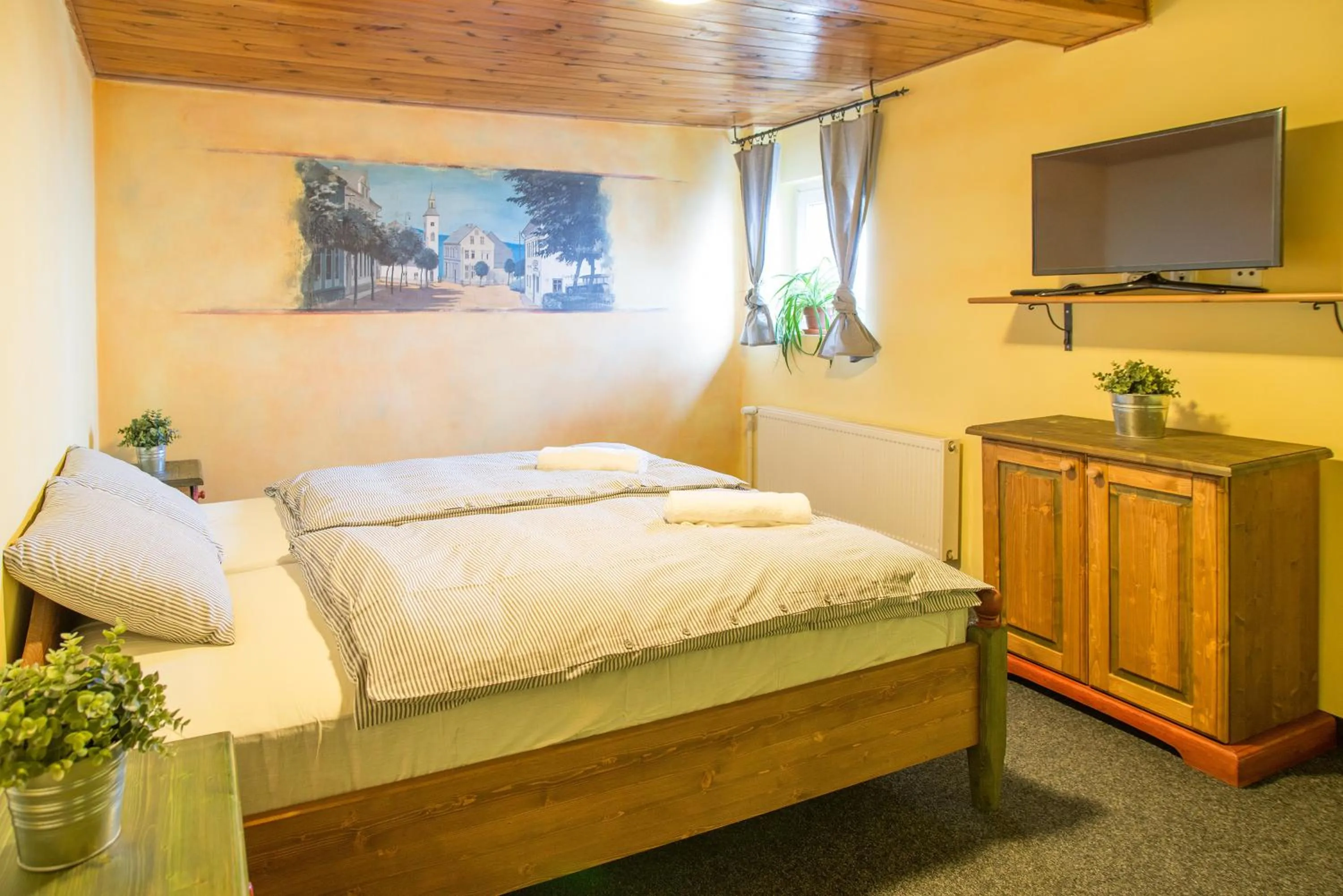 Day, Bed in Hotel Plesivec