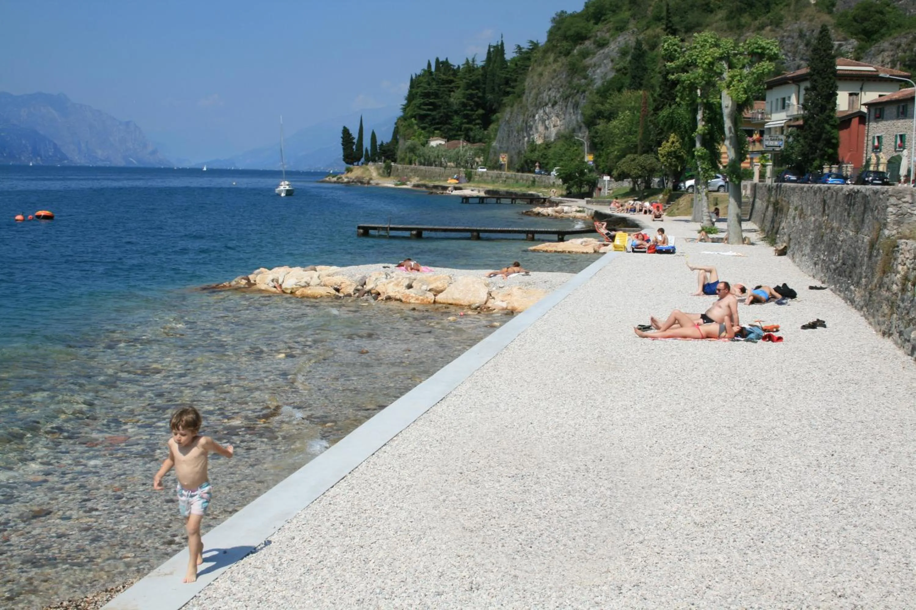 Beach in Albergo Del Garda