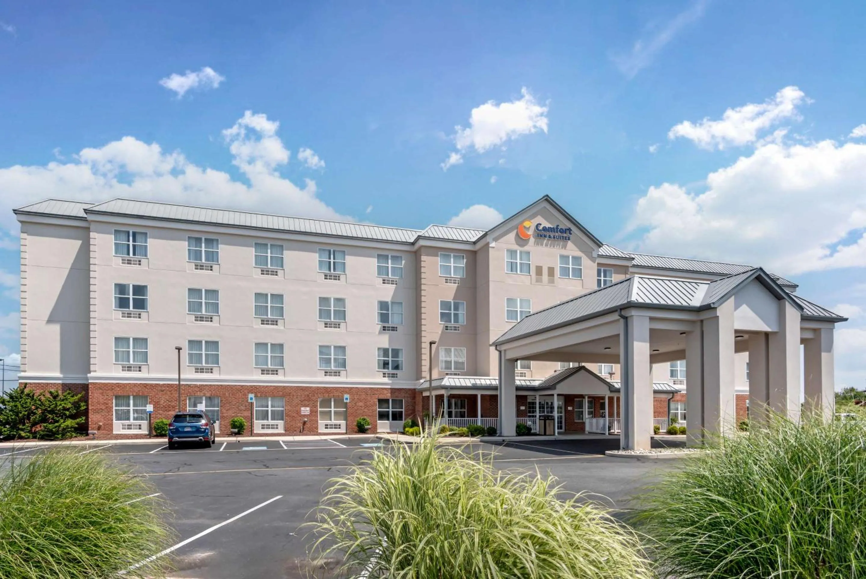 Property building in Comfort Inn & Suites Dover near Speedway