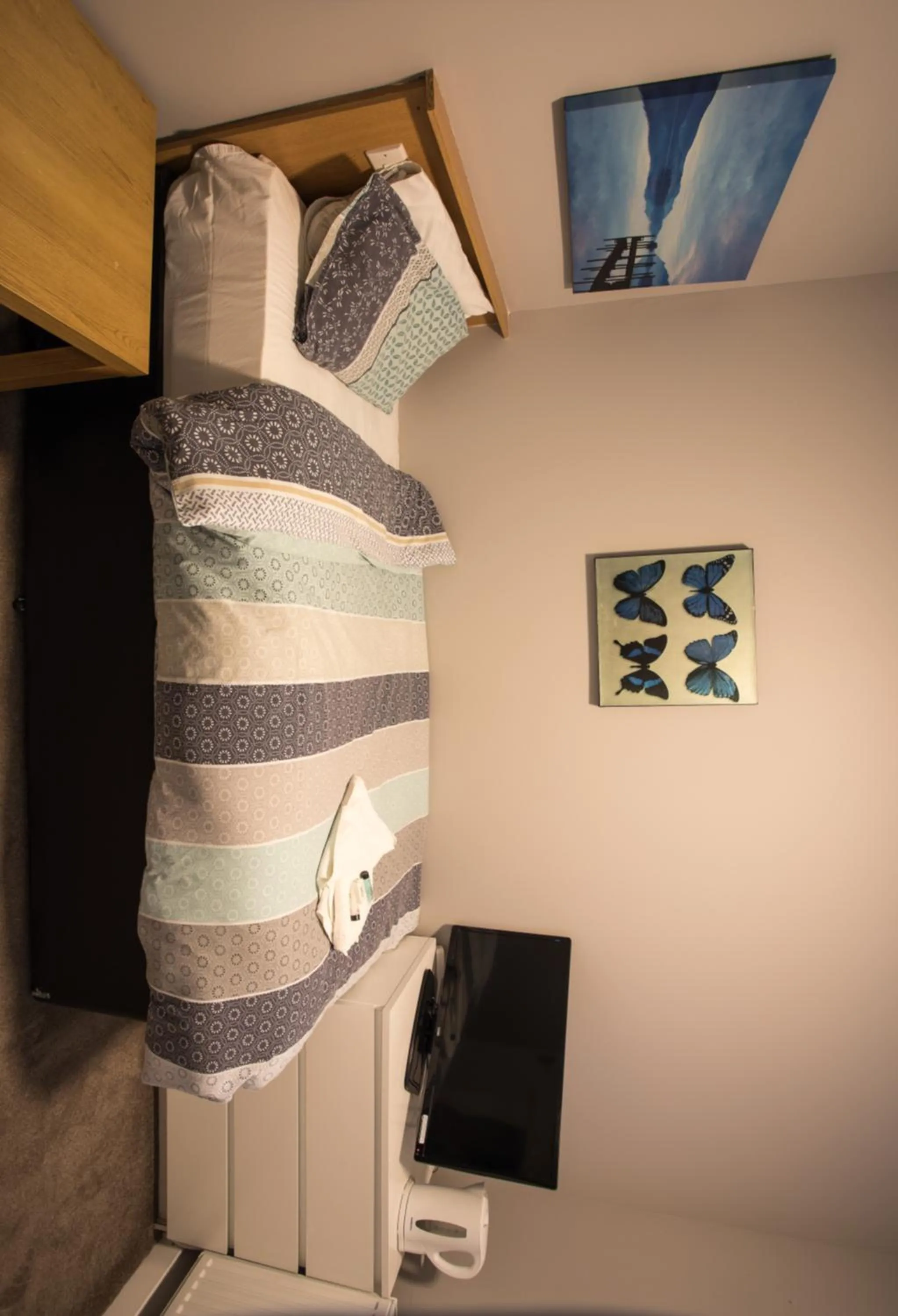 Bedroom, Bed in High Bank Hotel