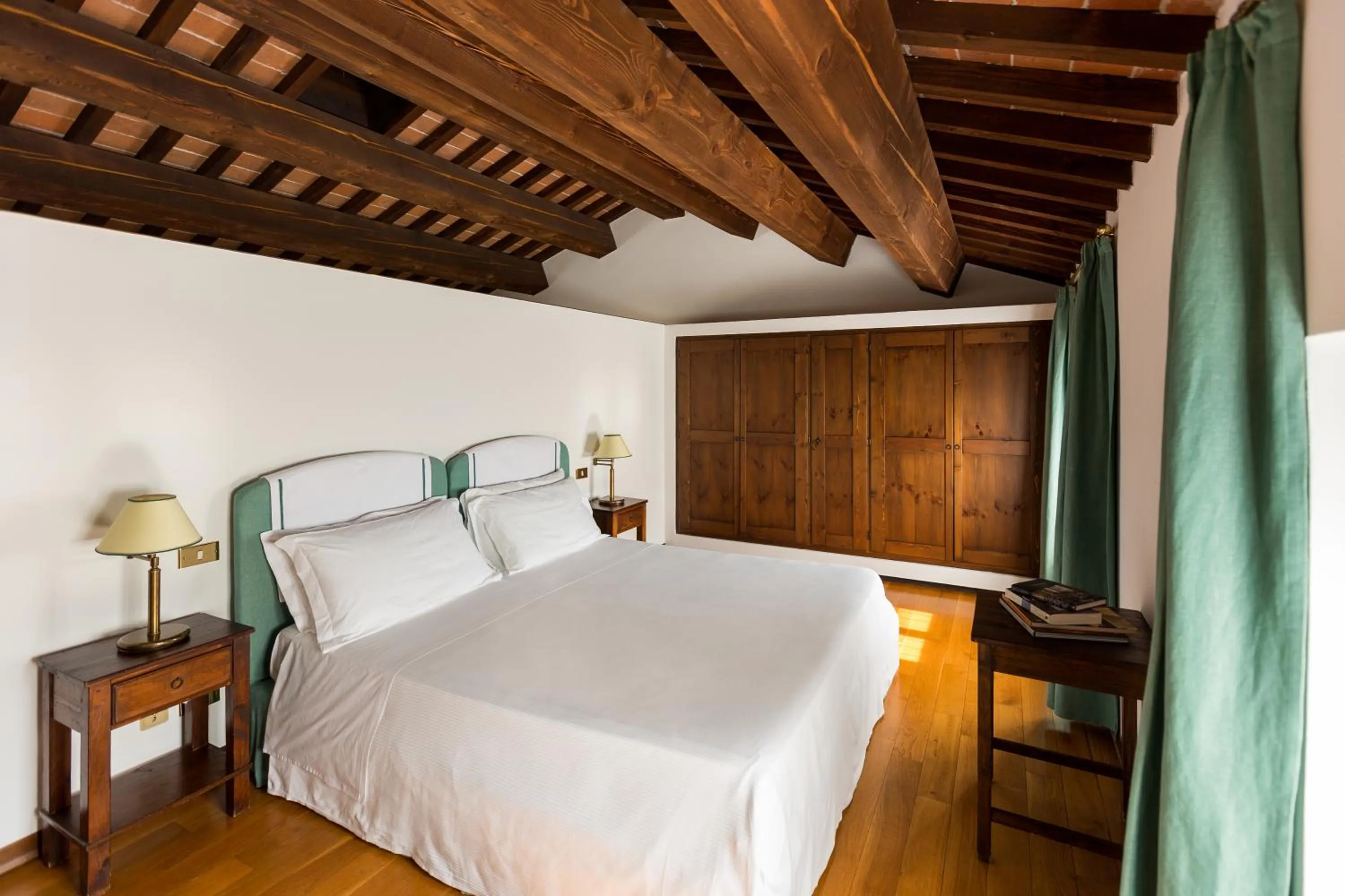 Bedroom, Bed in La Foresteria Serego Alighieri