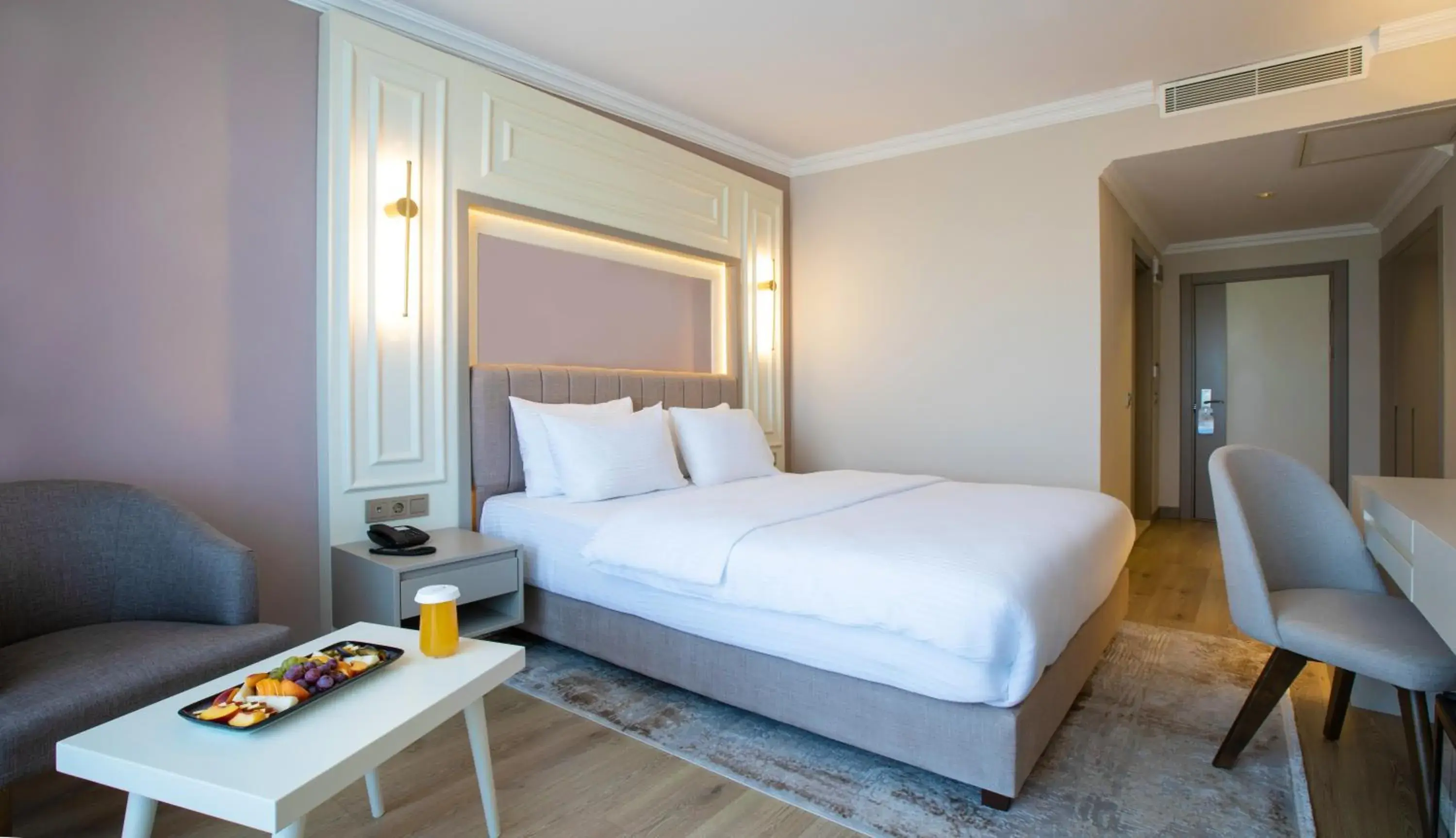 Deluxe Double Room (2 Adults + 1 Child) in Vira Otel Suites Deluxe Double Room (2 Adults + 1 Child) in Vira Otel Suites