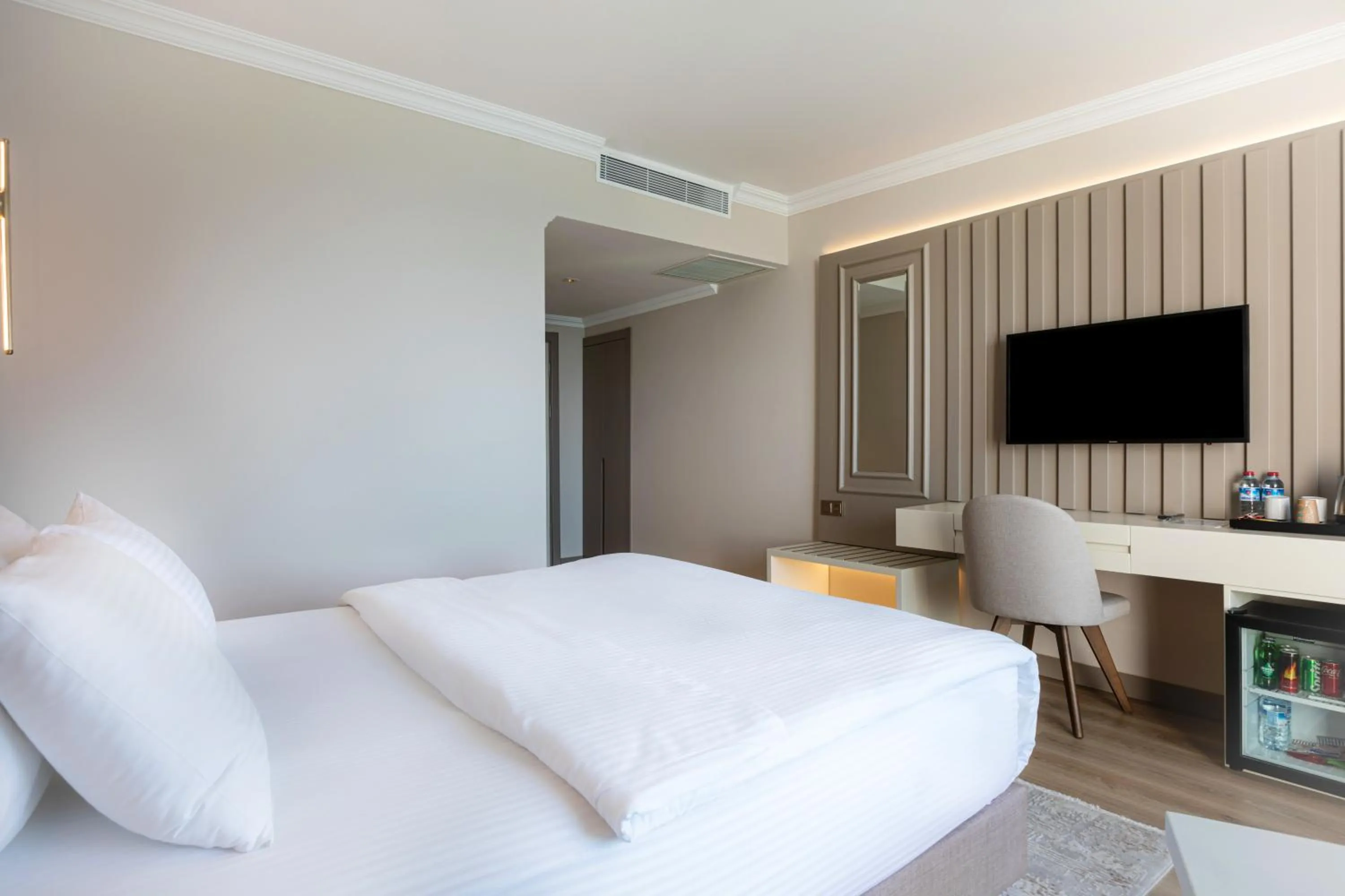 Bedroom, Bed in Vira Otel Suites