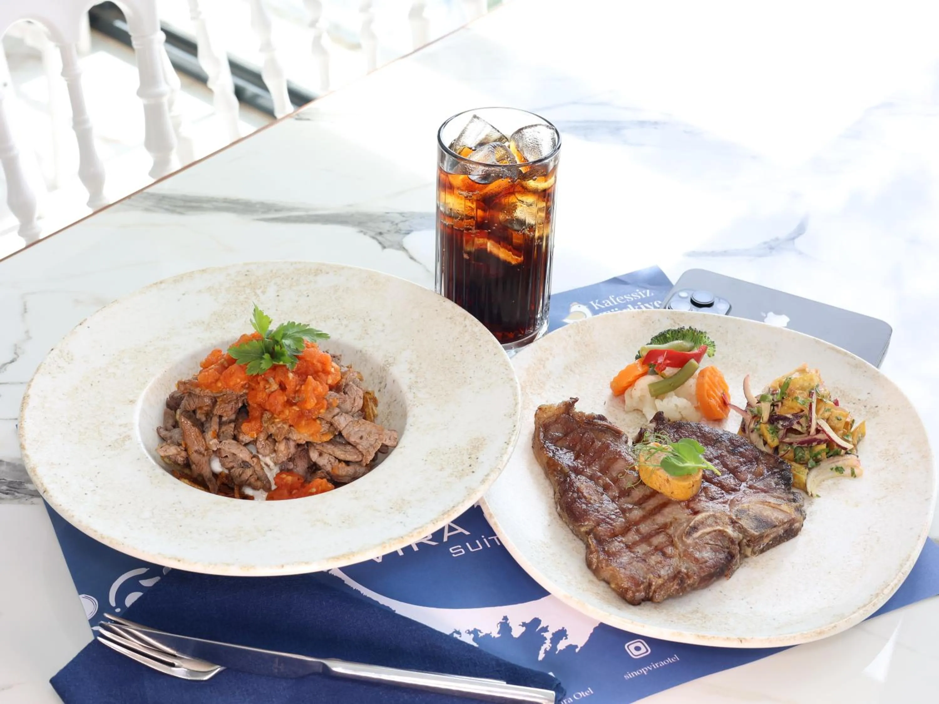 Food and drinks in Vira Otel Suites