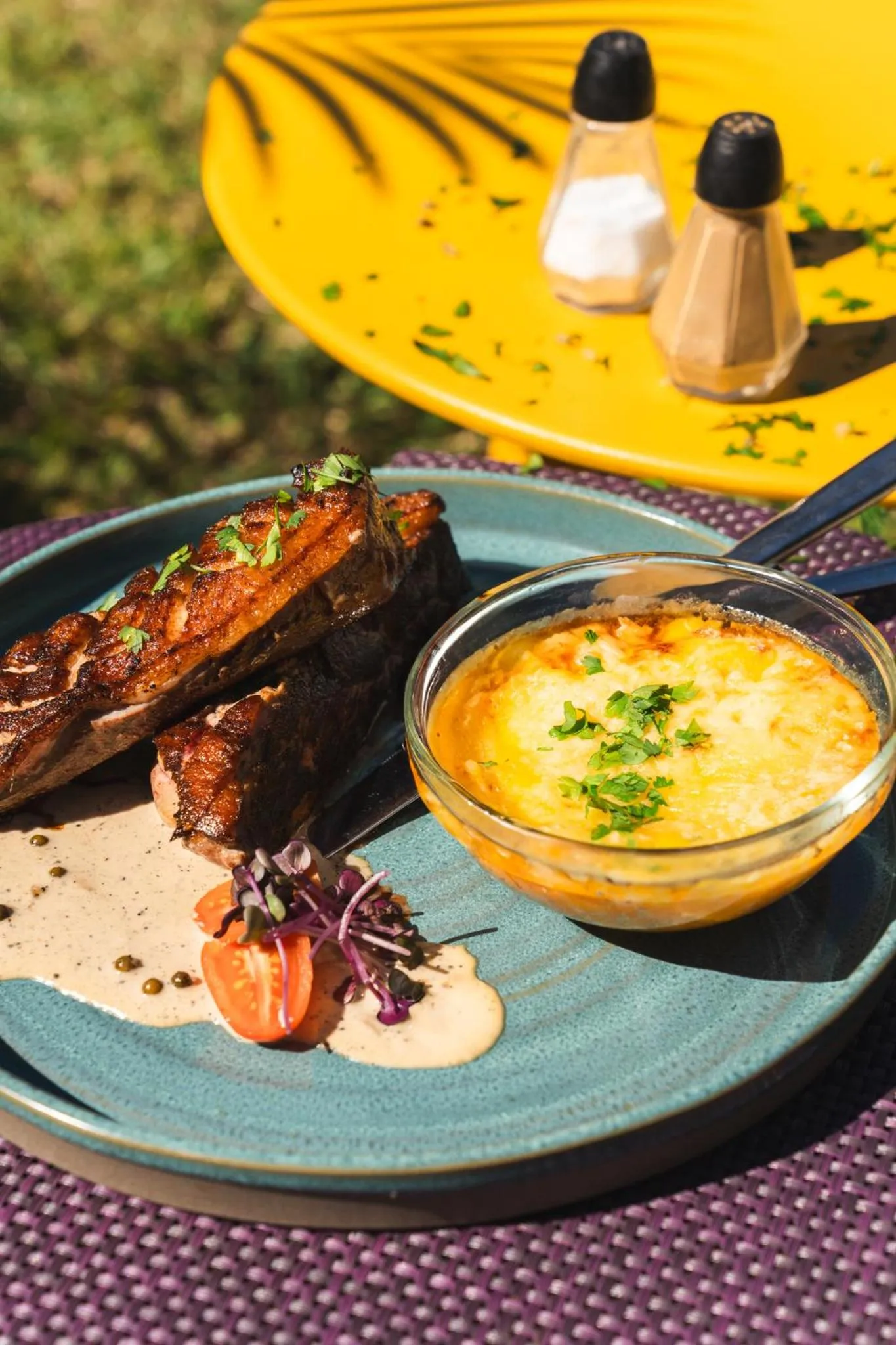 Meals in Hotel Exsel Alamanda