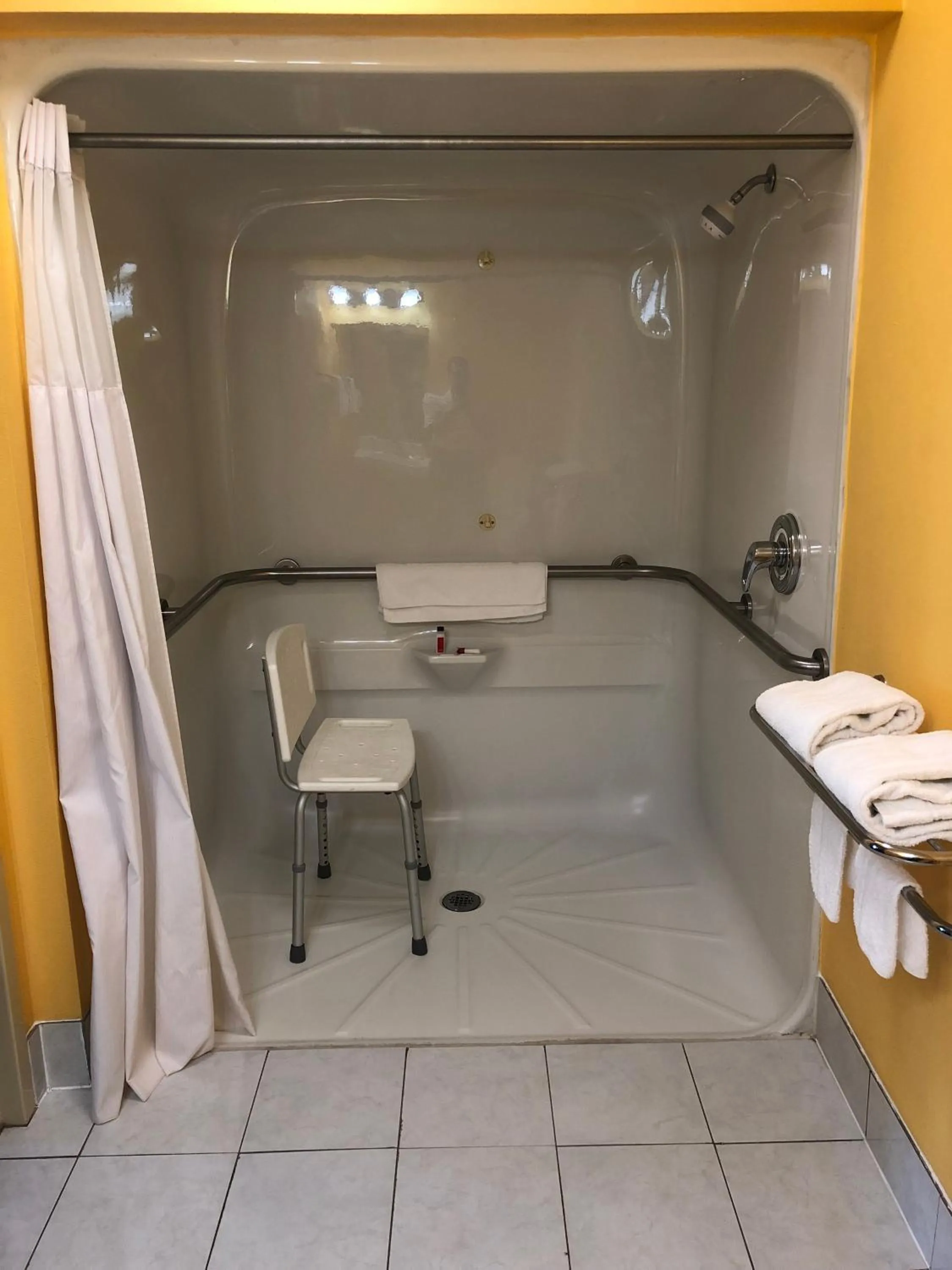 Days Inn by Wyndham Franklin