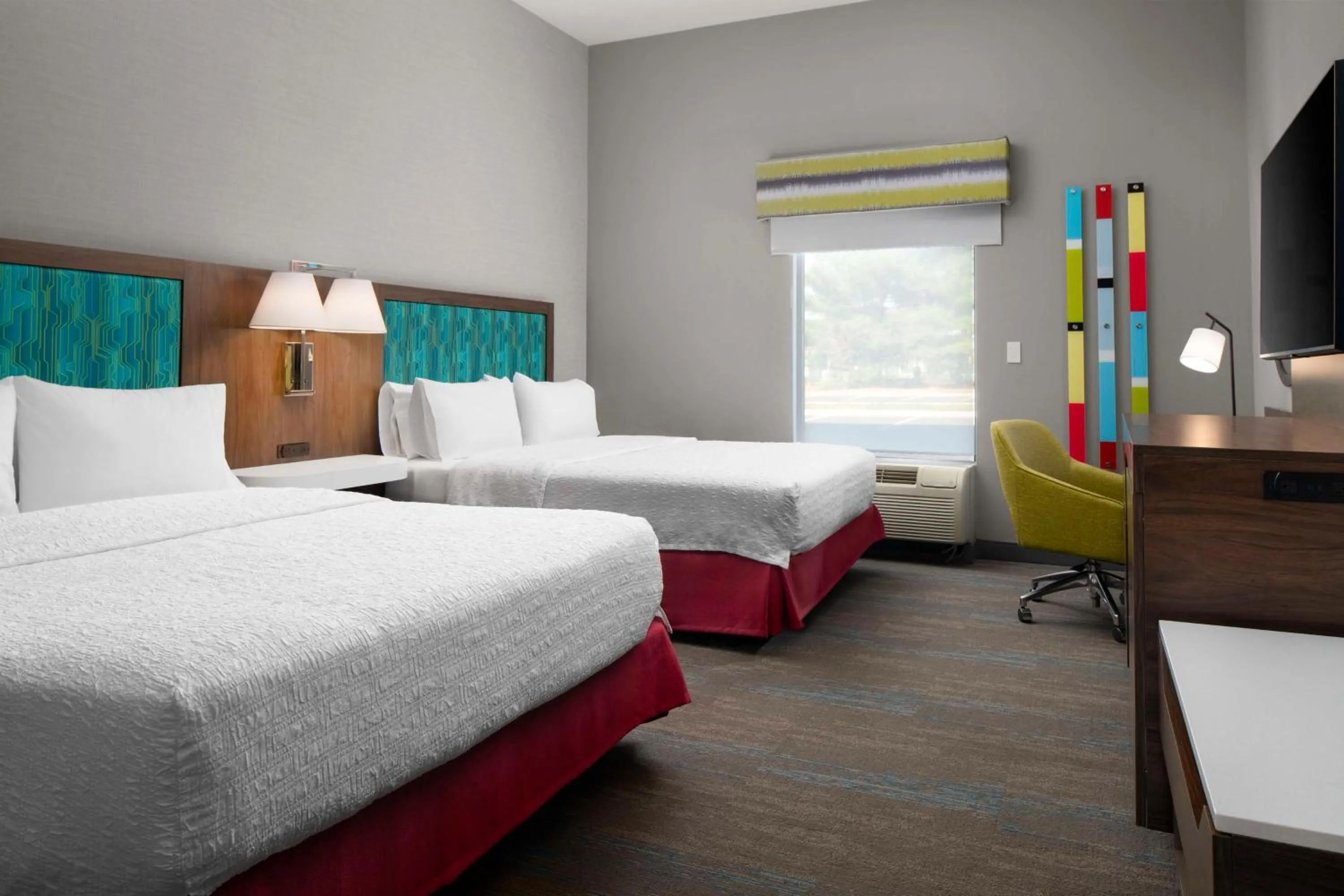 Bed in Hampton Inn Chicopee - Springfield