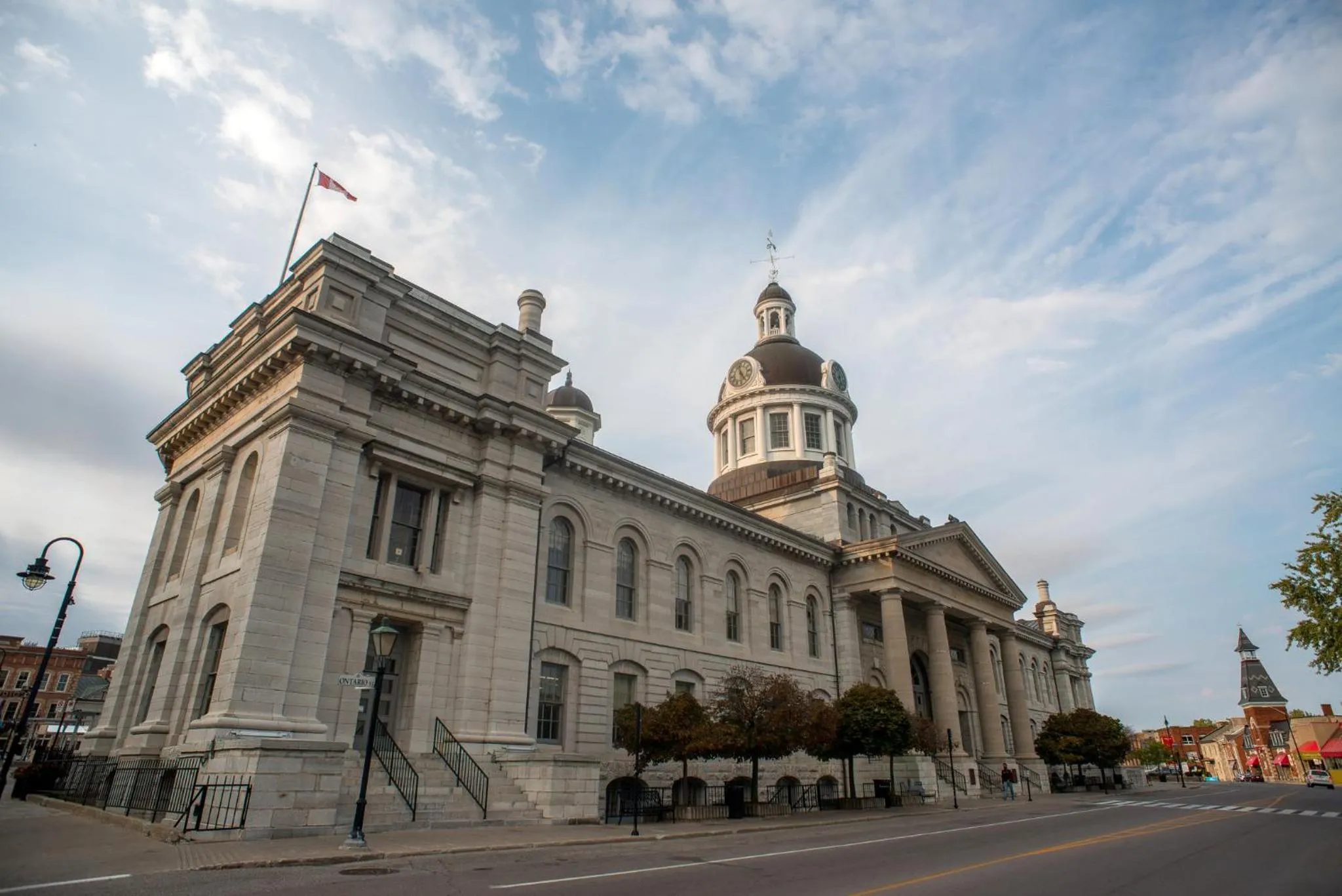 Area and facilities in Holiday Inn Express Kingston Central by IHG