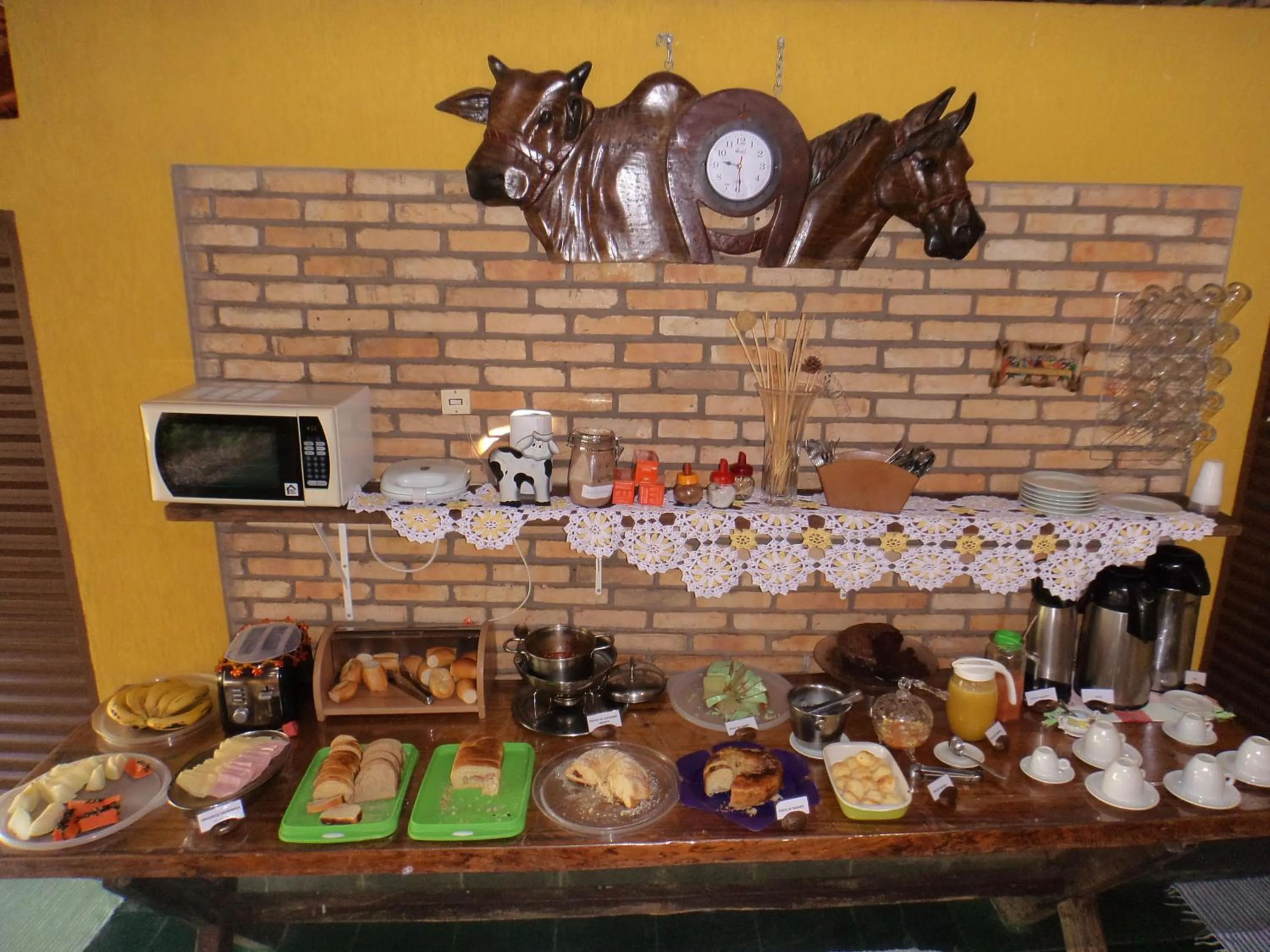 Restaurant/places to eat in Pousada Segredo