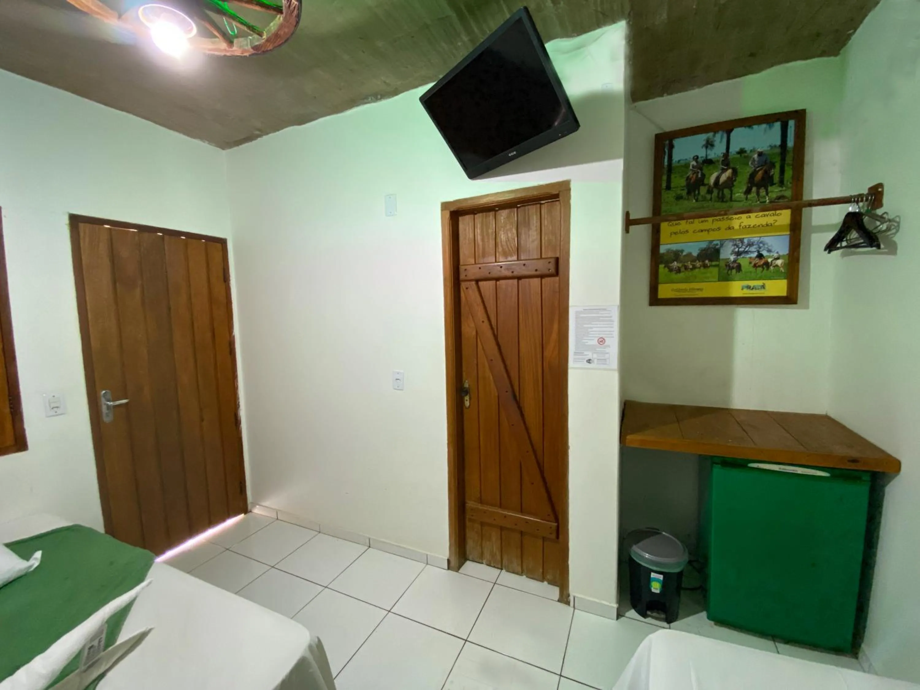 TV and multimedia, Bed in Pousada Segredo