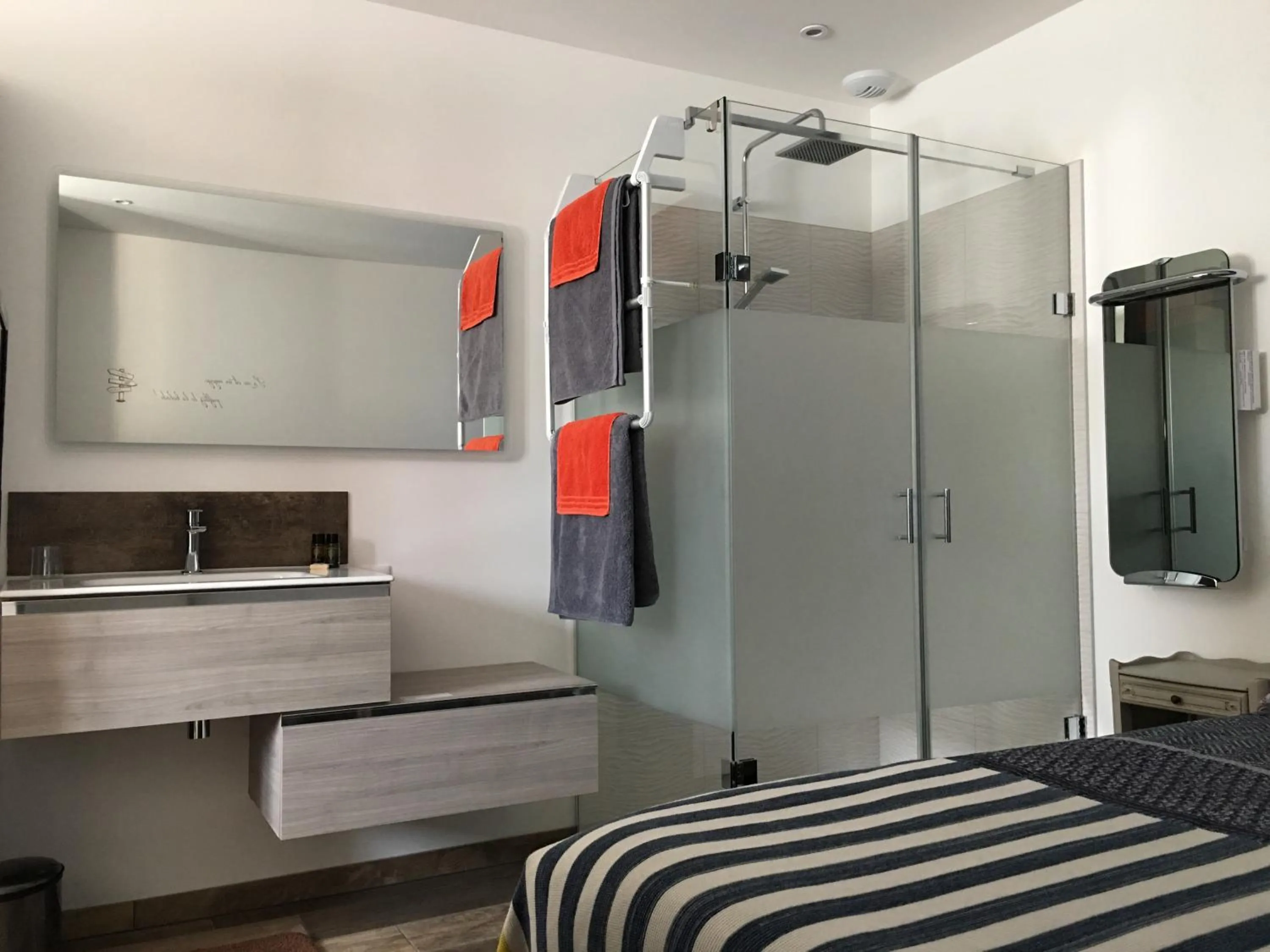 Shower in Sleeping Bio Tea