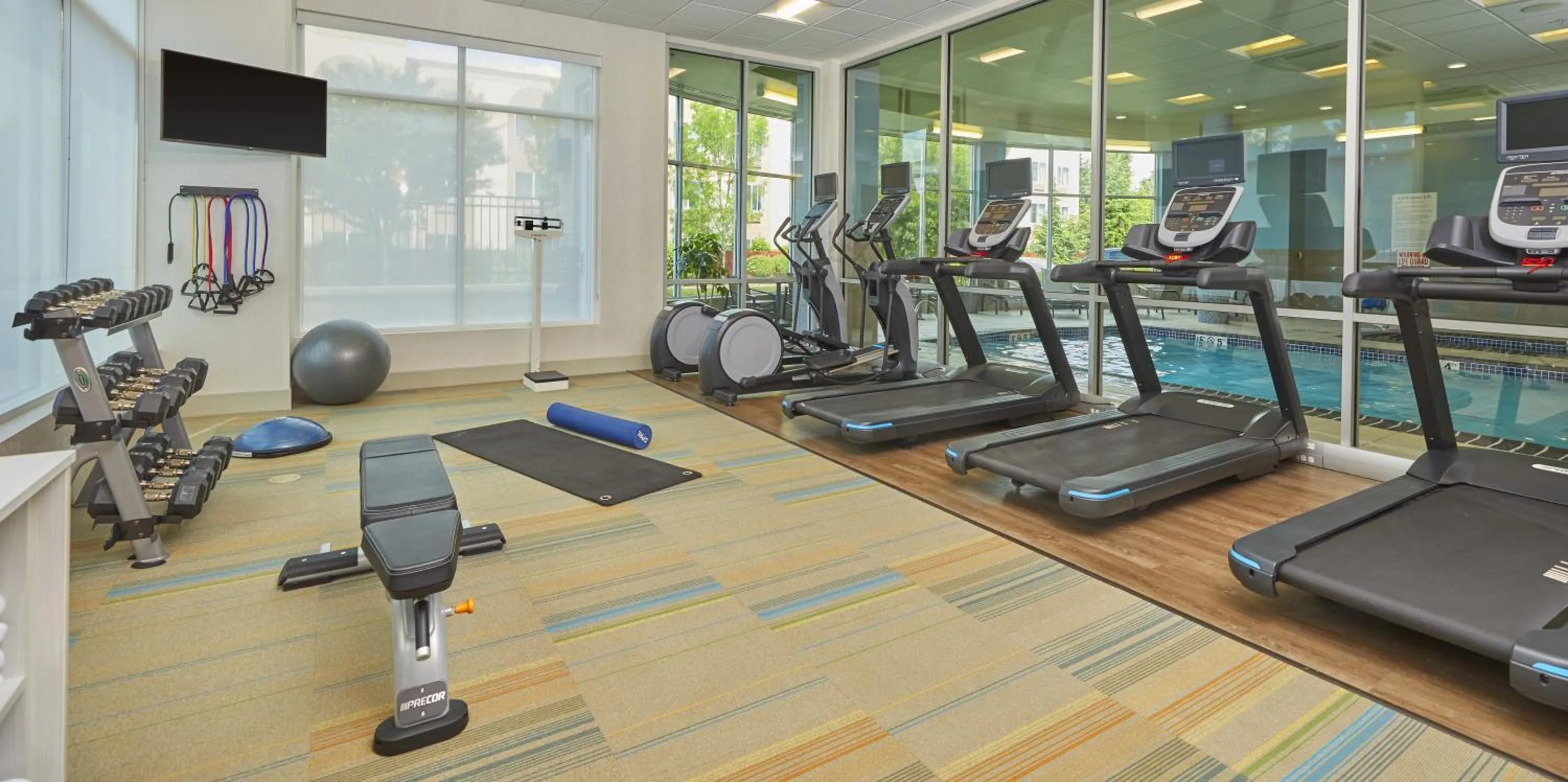Fitness centre/facilities in Holiday Inn Express : Eugene - Springfield by IHG