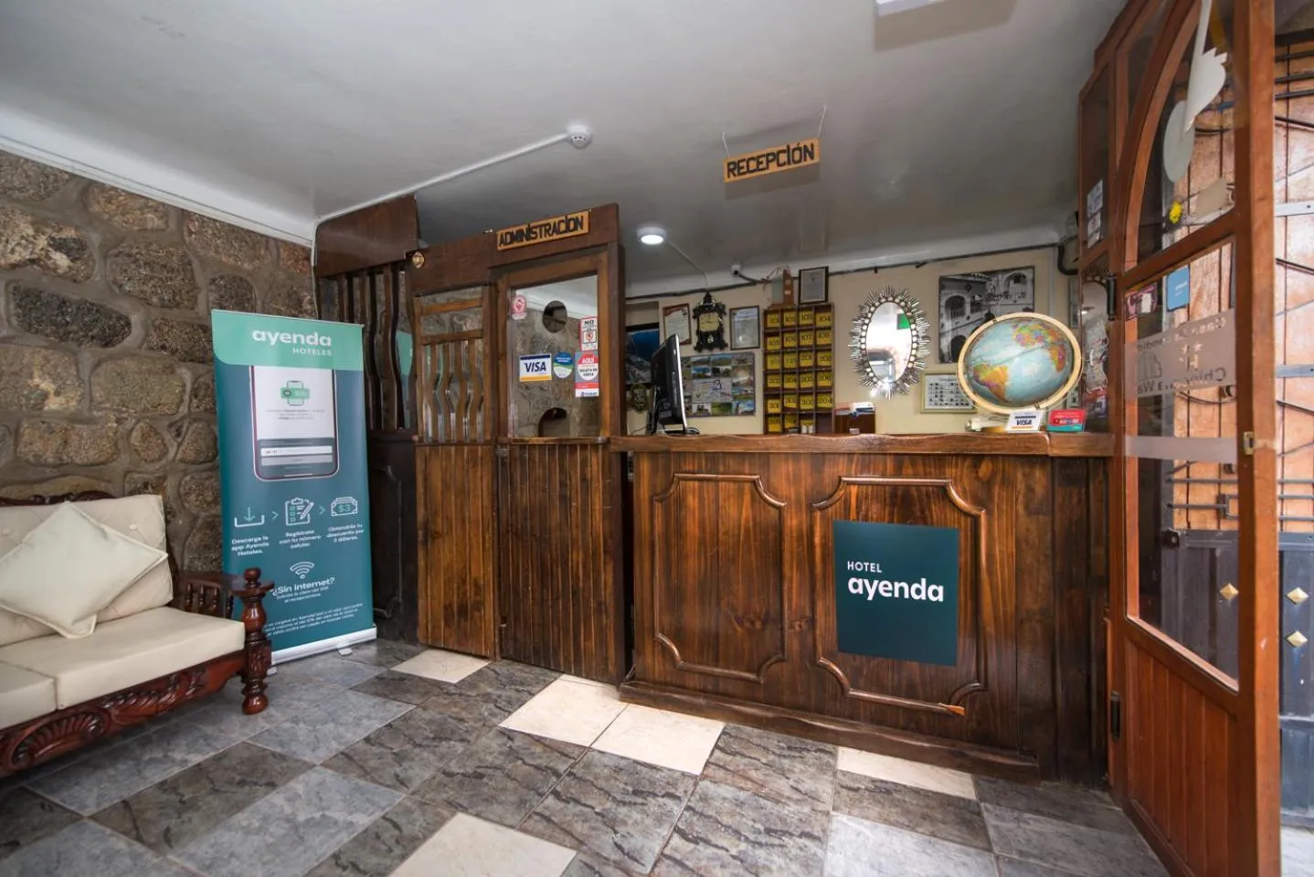 Lobby or reception in Ayenda Casa Escondida San Cristóbal Premium