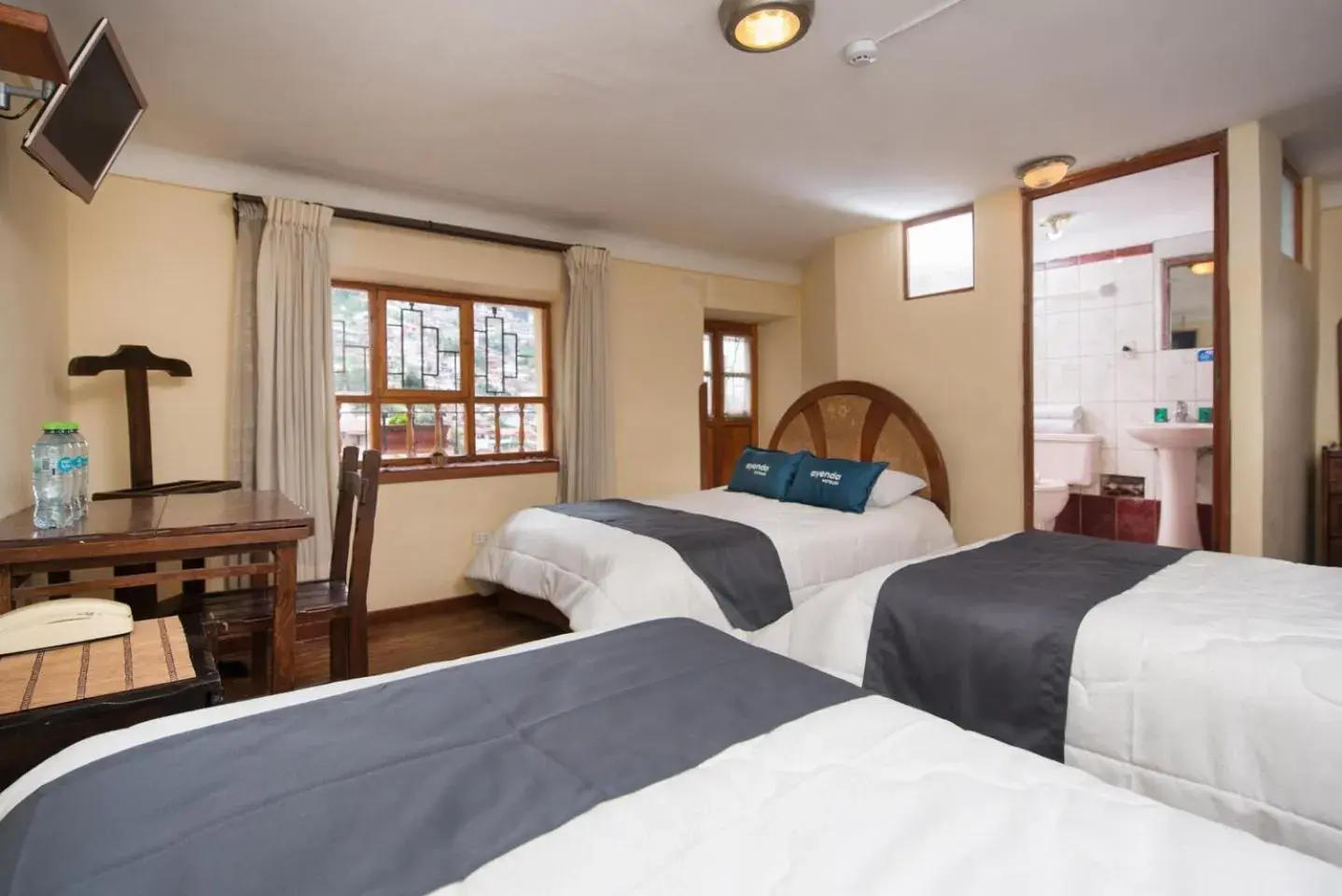 Superior Quadruple Room in Ayenda Casa Escondida San Cristóbal Premium Superior Quadruple Room in Ayenda Casa Escondida San Cristóbal Premium