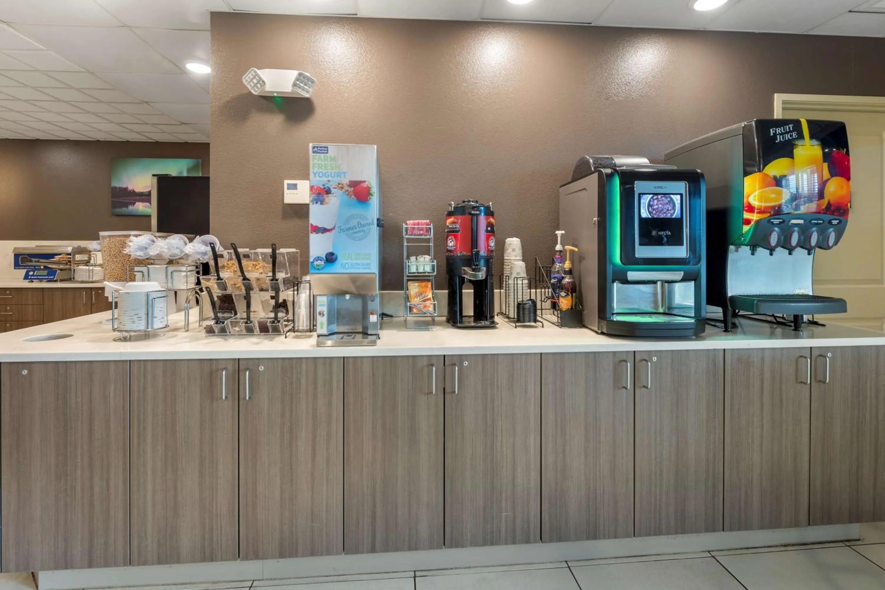 Breakfast in Best Western Plus Chena River Lodge