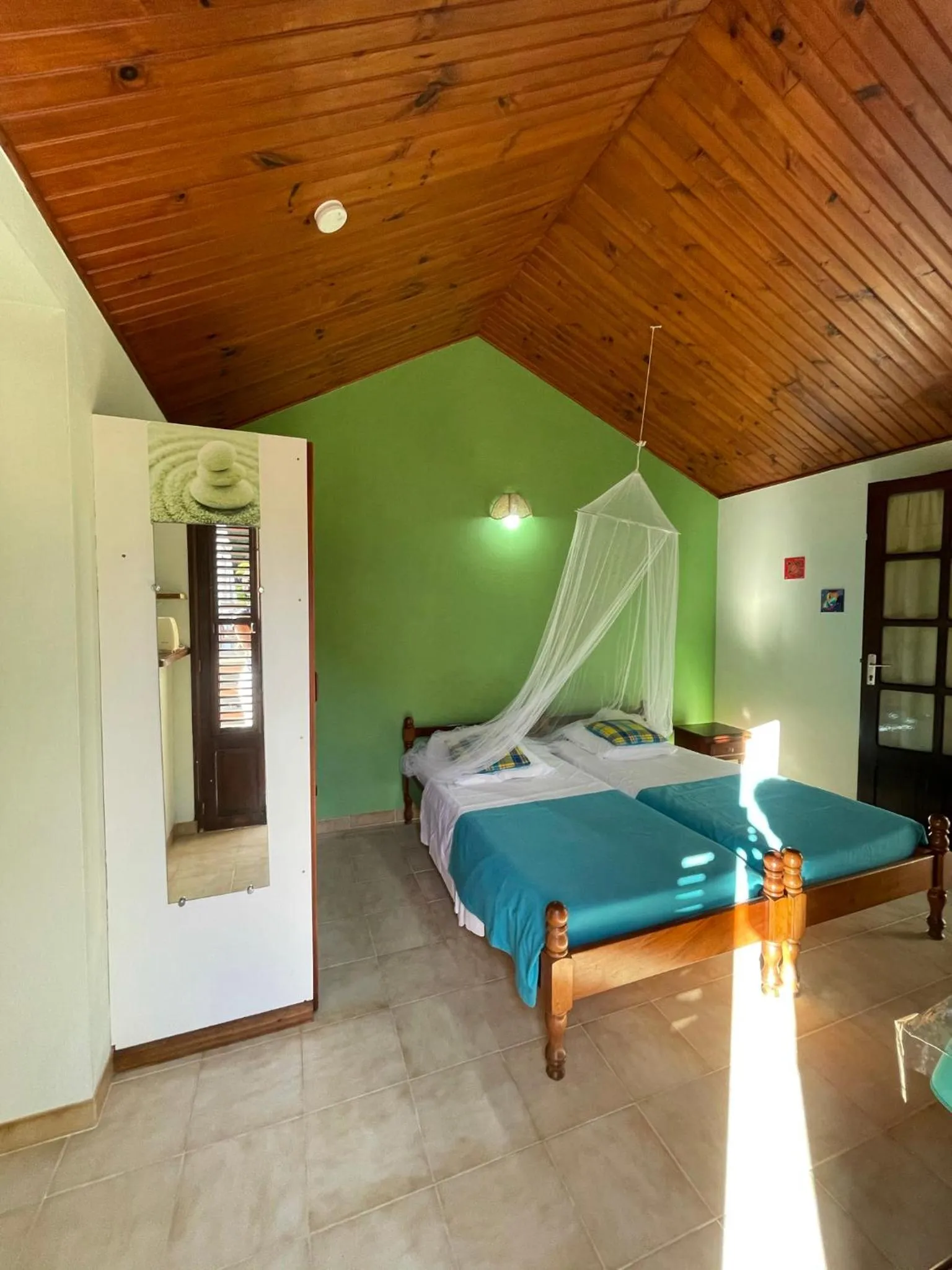 Photo of the whole room, Bed in Résidence Sucrerie Motel - Les Anses-d'Arlets - Martinique