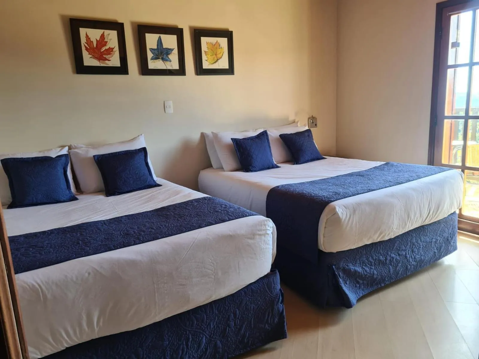 Photo of the whole room in Summit Suítes Hotel Campos do Jordão