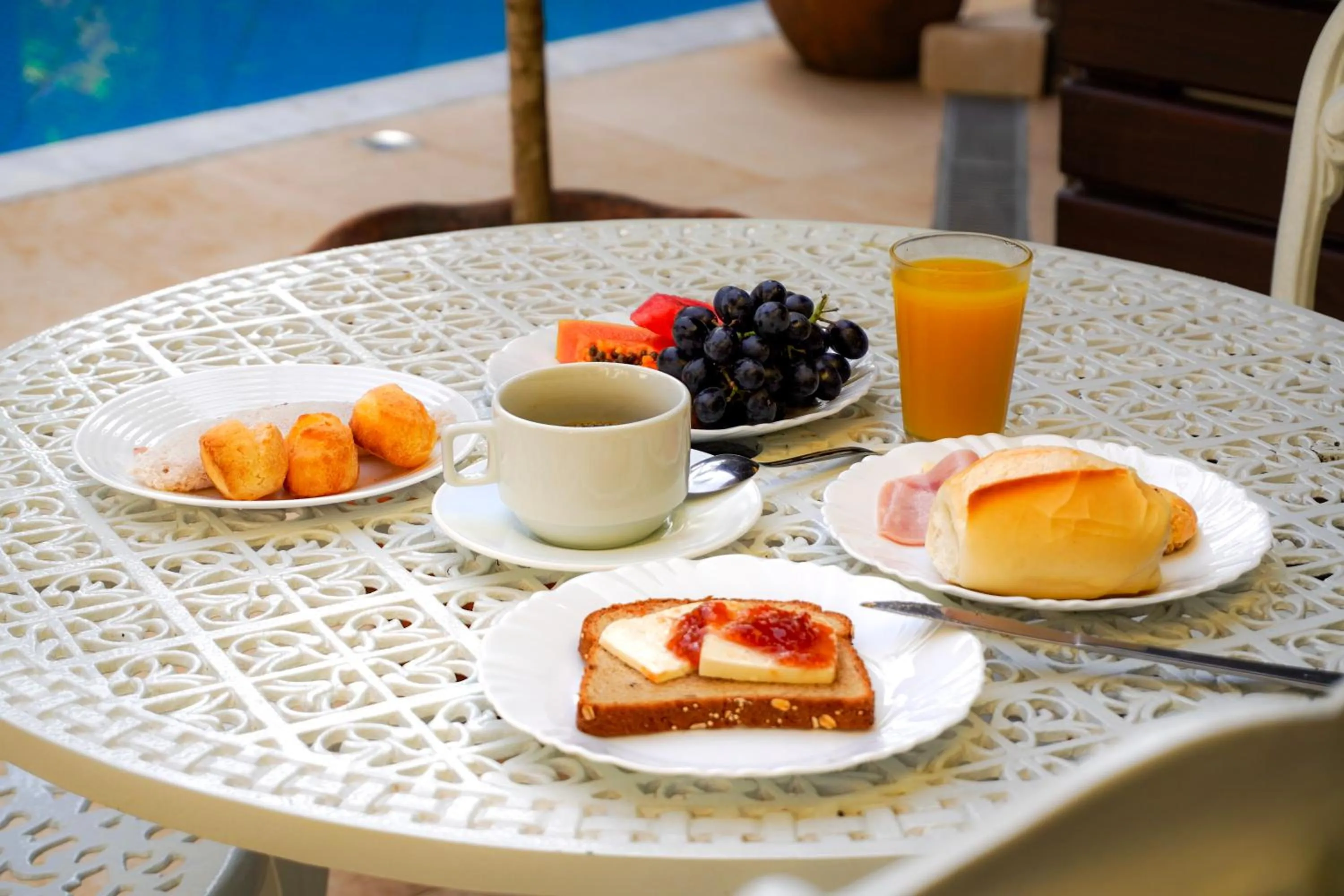 Breakfast in Pousada Cicerone - Portal das Artes - Com Gerador de Energia