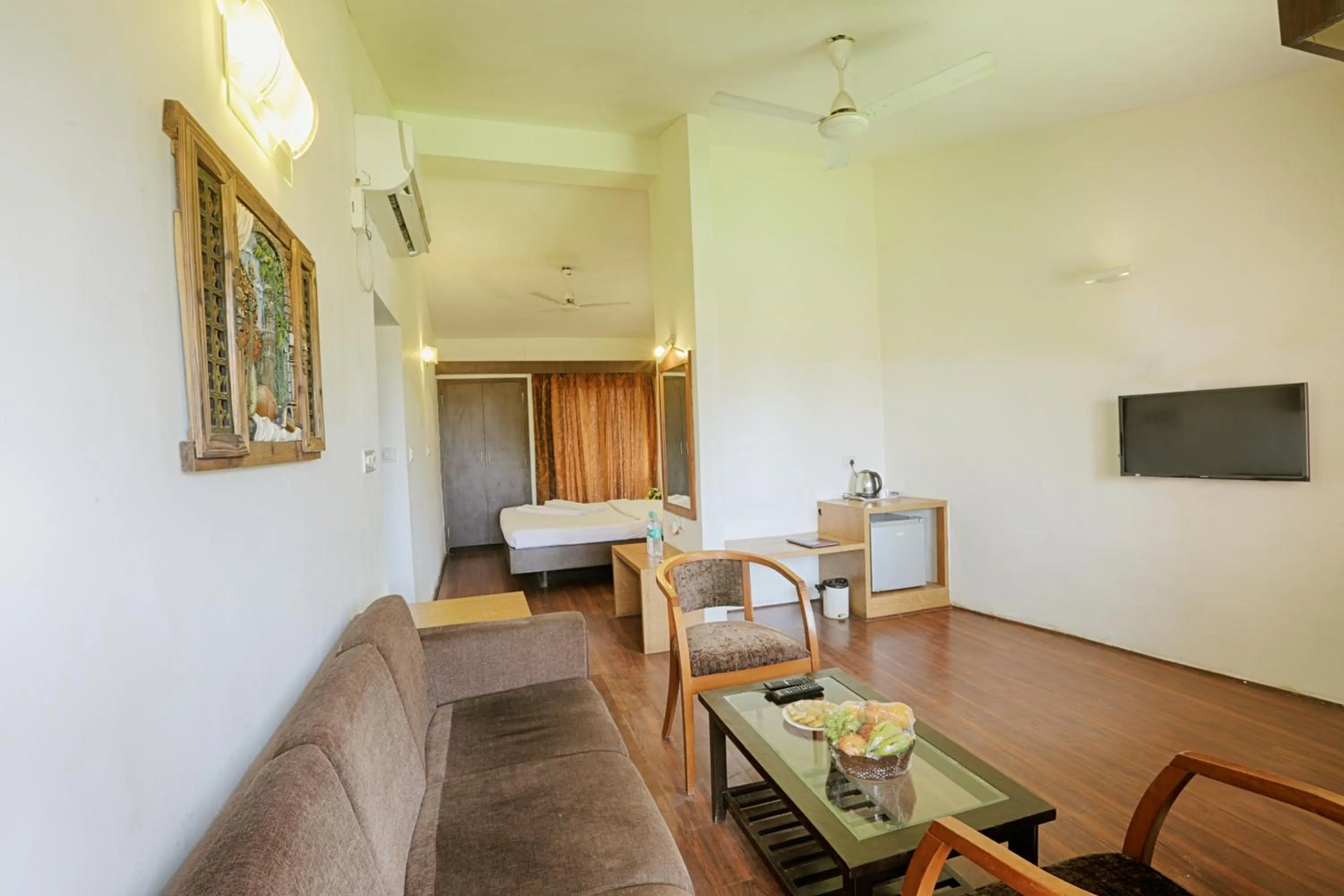 Communal lounge/ TV room in The Byke Old Anchor Beach Resort & Spa