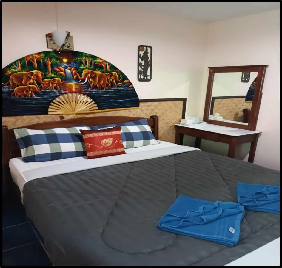 Bed in Patong Rose Guest House 50m to Beach