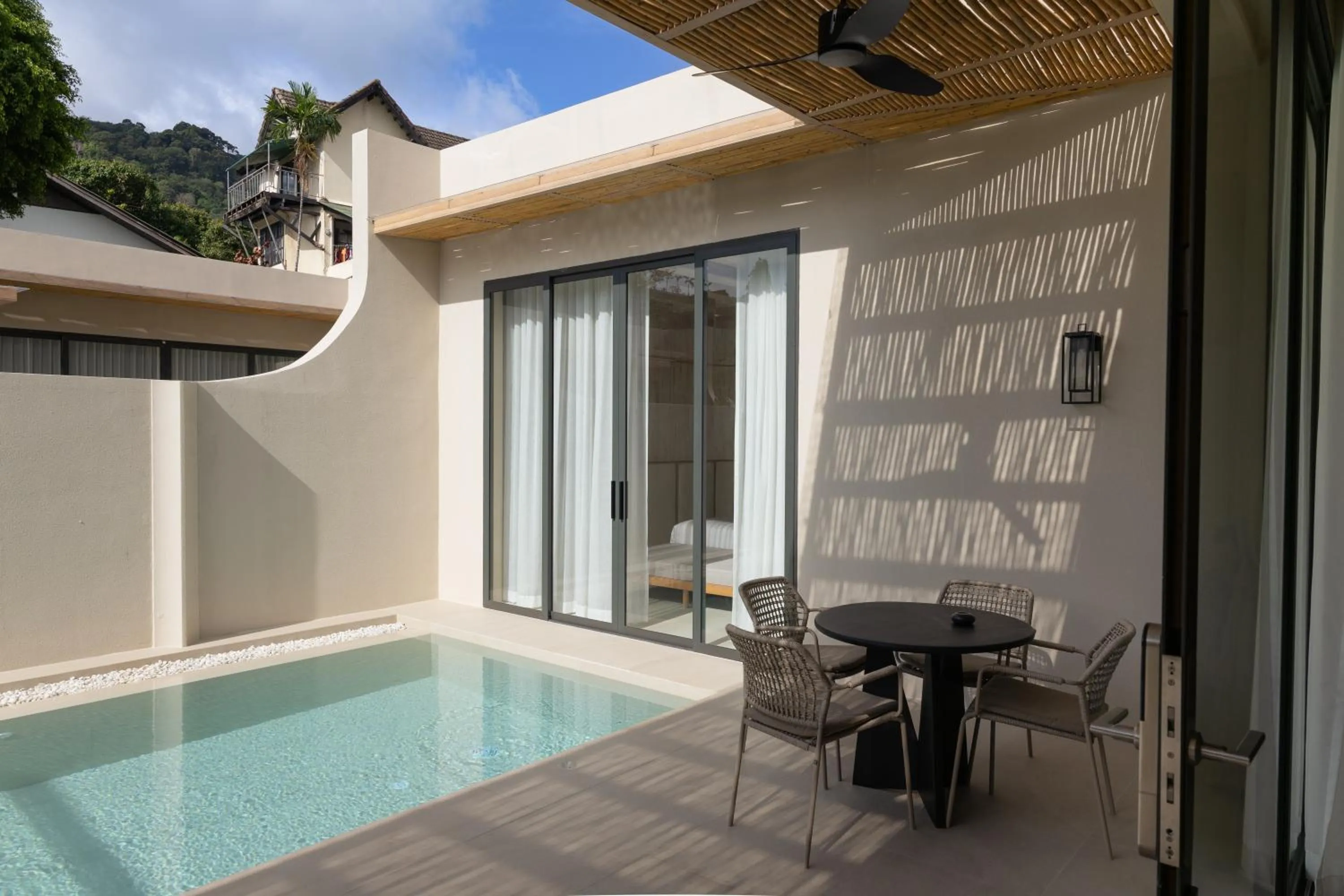 Dining area in Eden Resort & Villas Phuket Patong