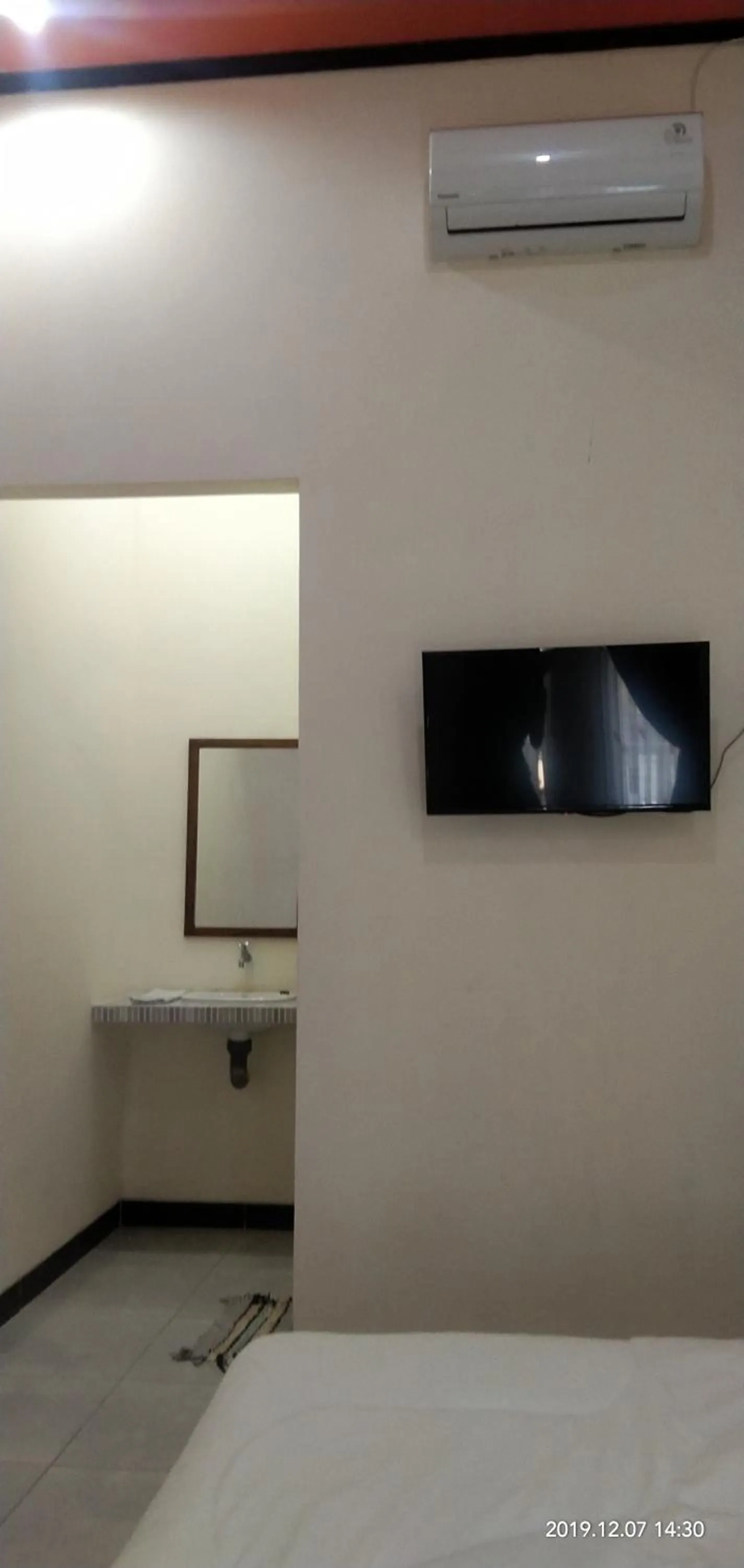 TV and multimedia, Bed in Arrys Watukarung Surfcamp