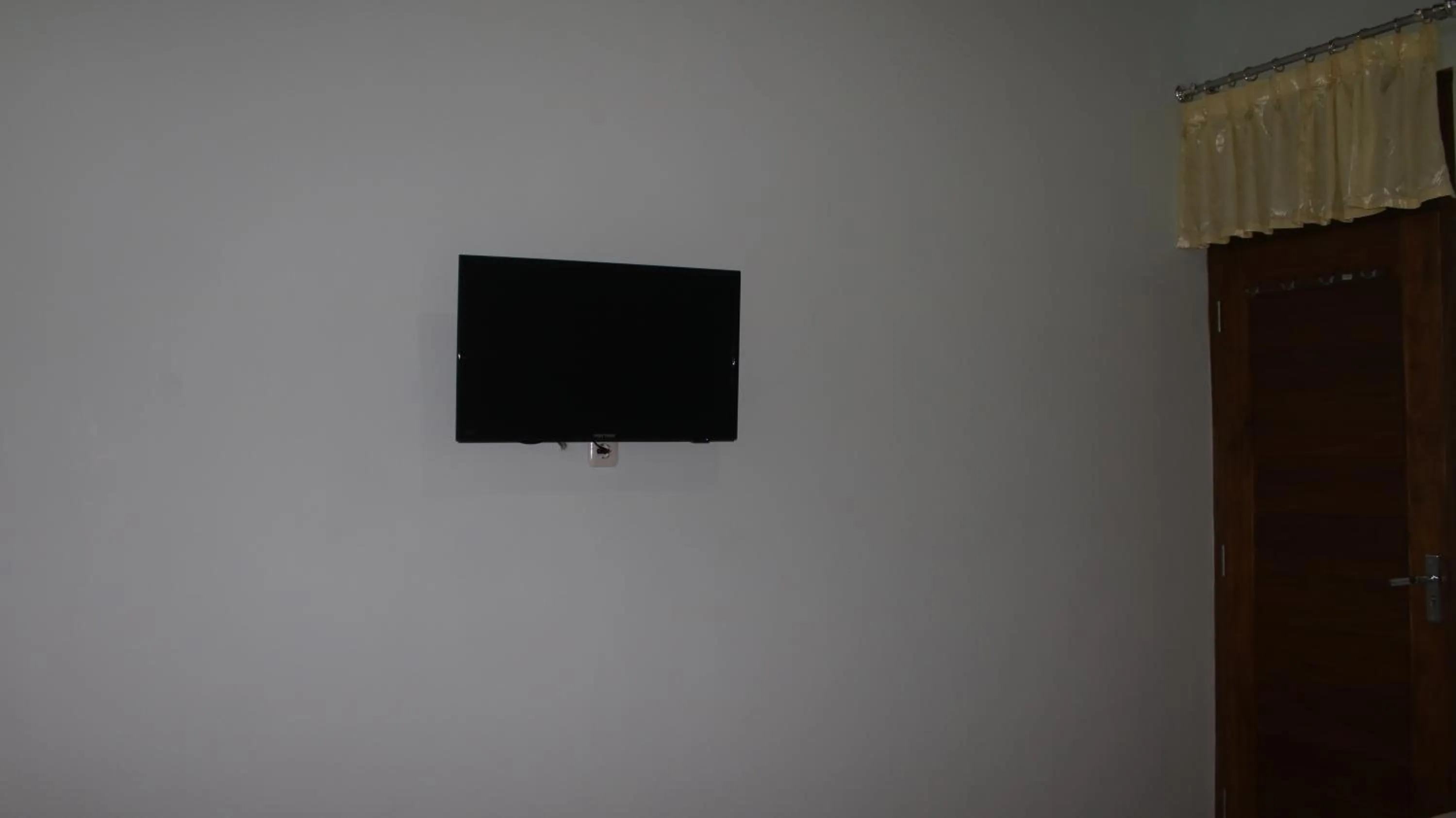 Arrys Watukarung Surfcamp