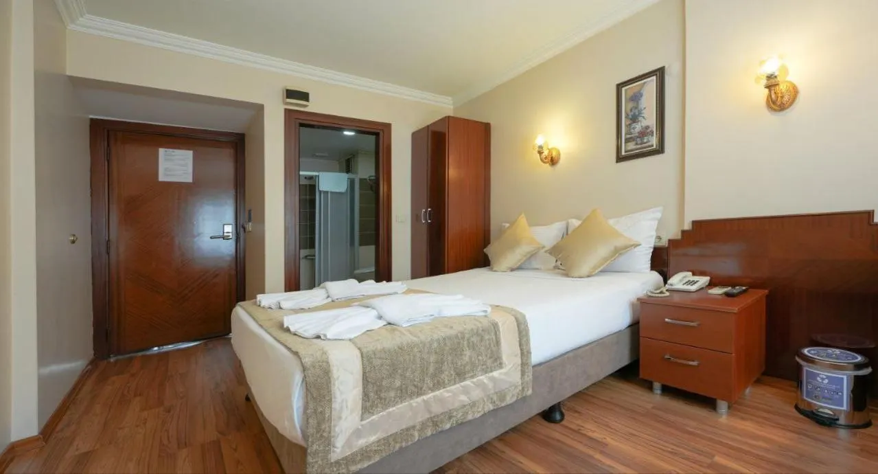 Bed in Hotel Akyildiz