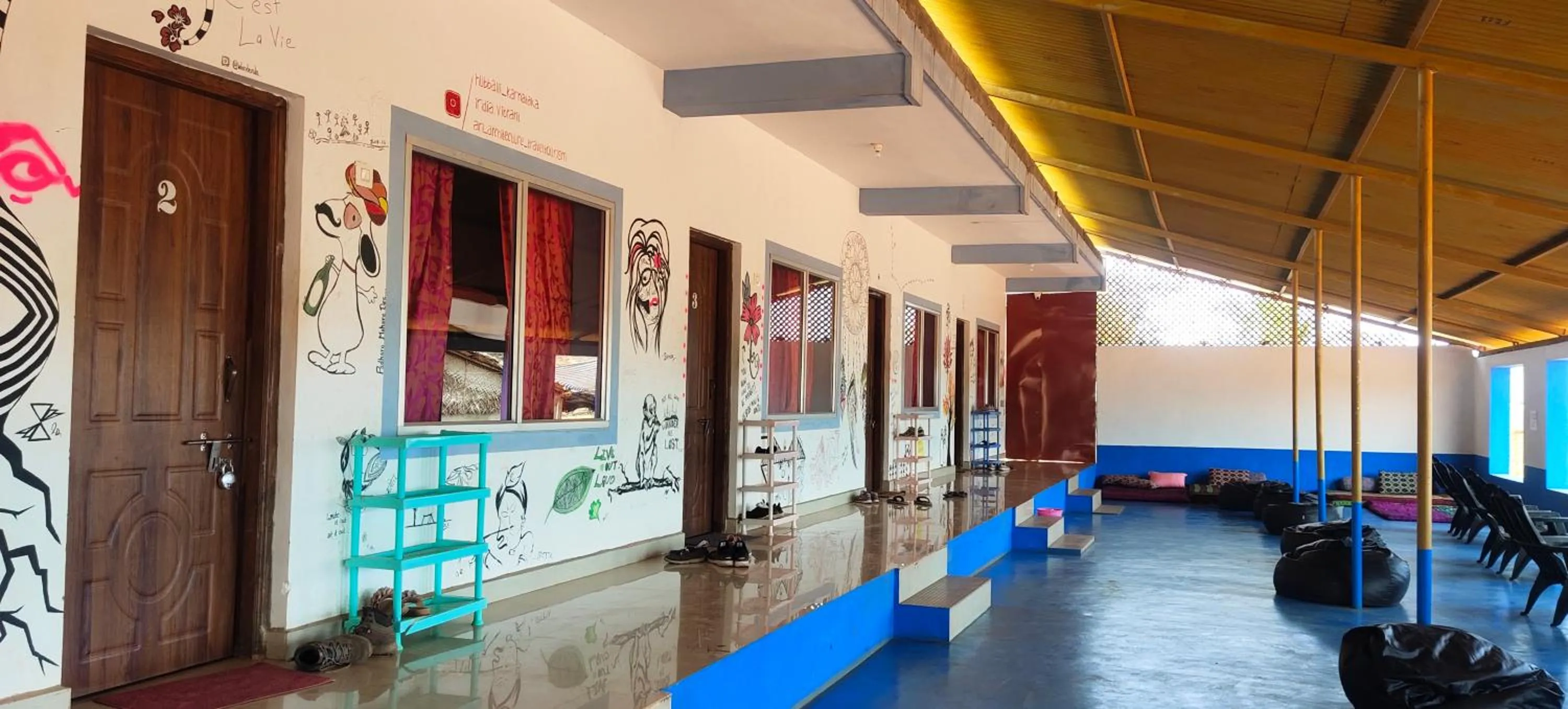 Living room in HosteLife Gokarna