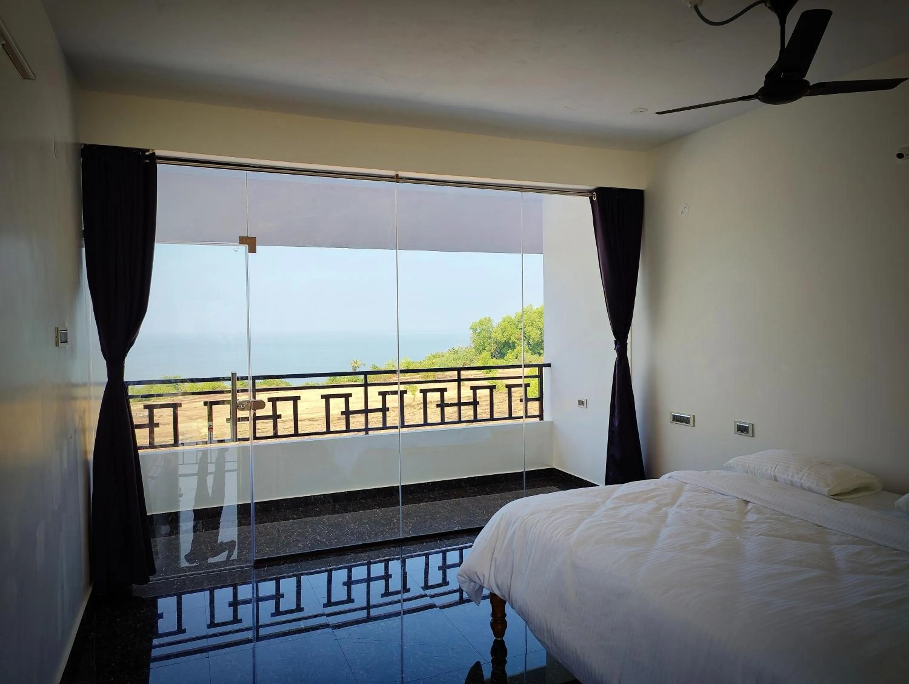 Balcony/Terrace, Bed in HosteLife Gokarna