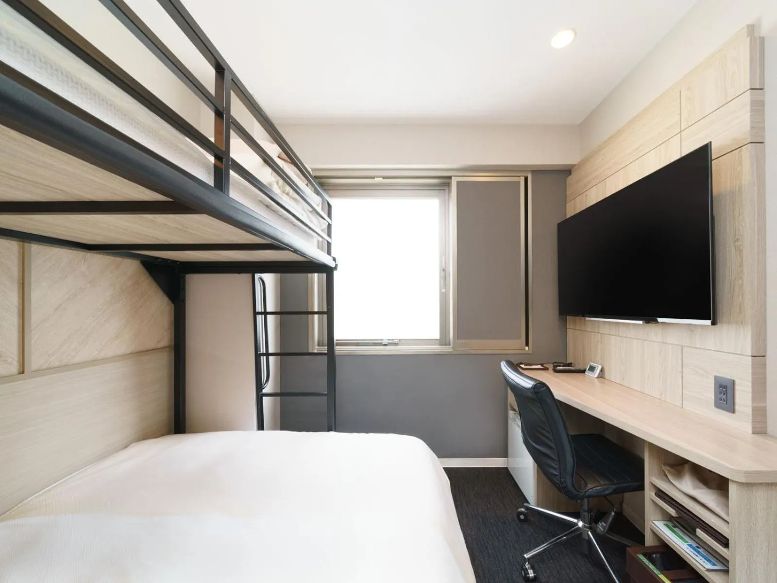 Bed in Super Hotel Umeda Higobashi