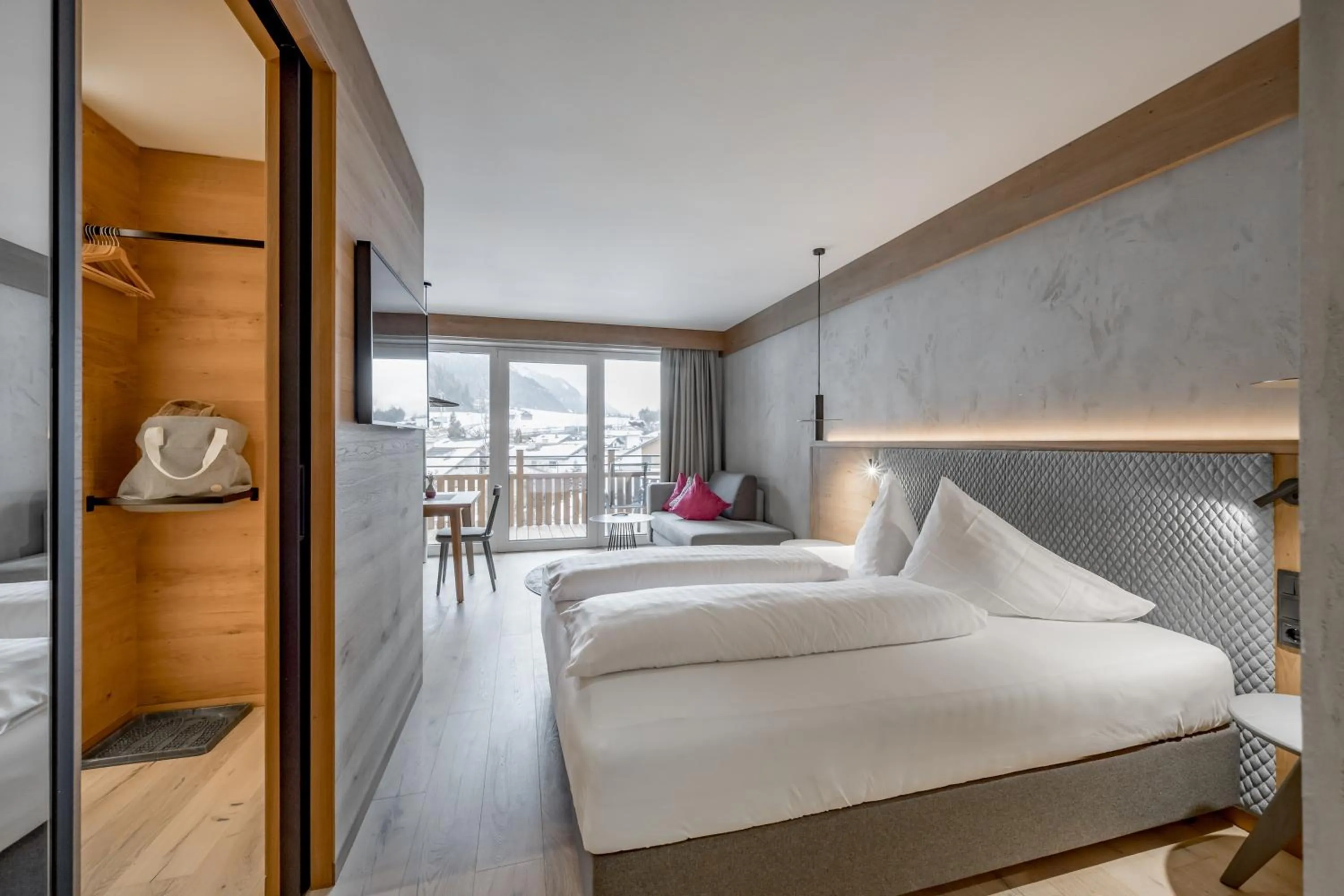 Photo of the whole room, Bed in tilia living - b&b mit dem Komfort eines kleinen, feinen Hotels