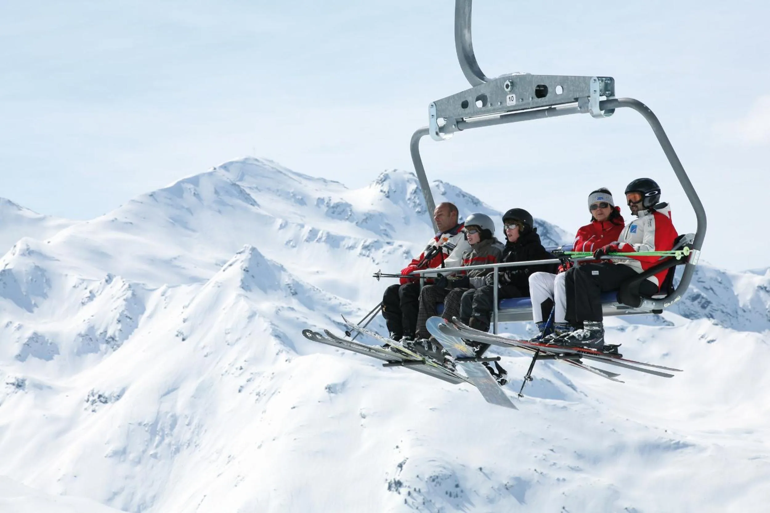 Skiing in Hotel Lenz