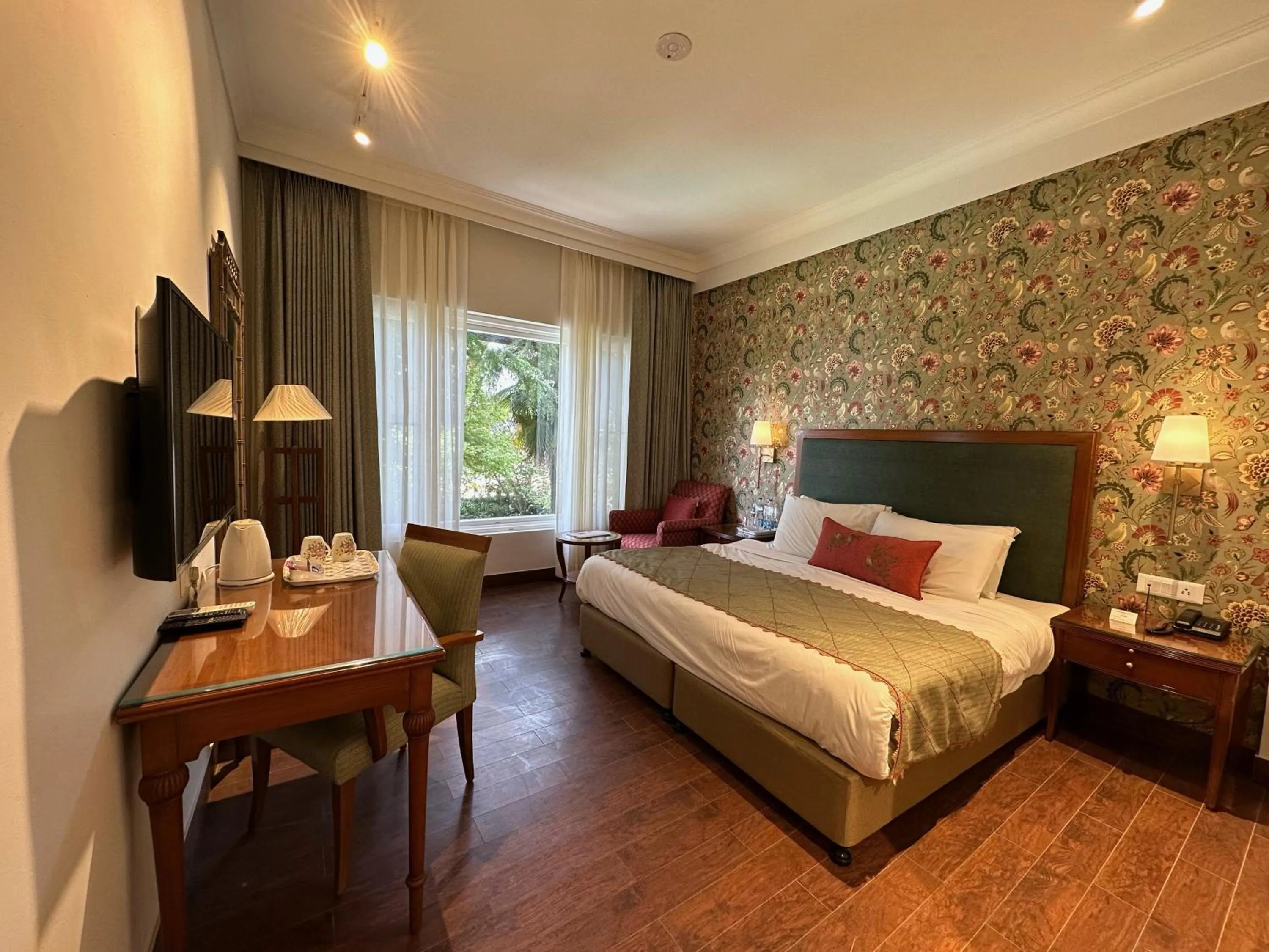 Bed in WelcomHeritage Kasmanda Palace