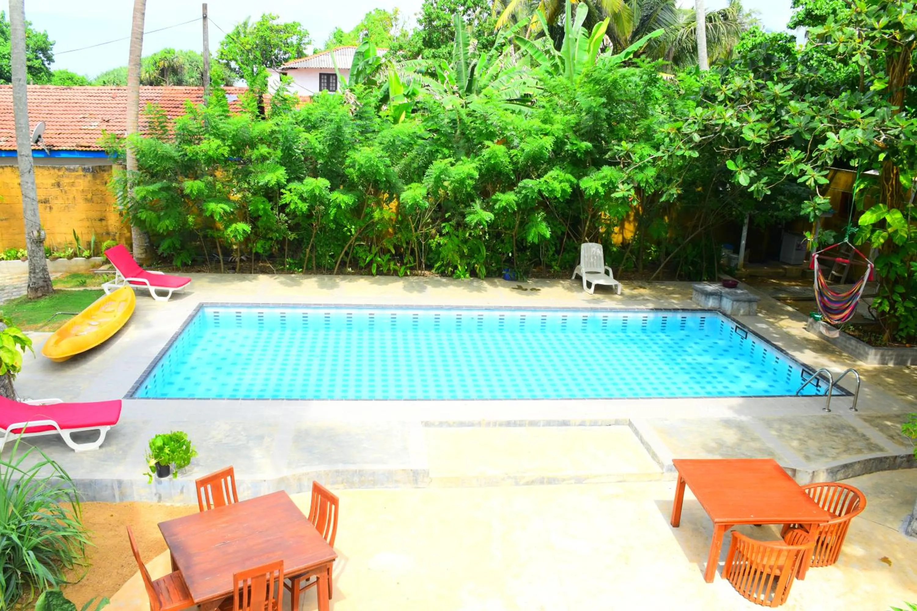 Swimming pool in Ocean Caves, Balapitiya