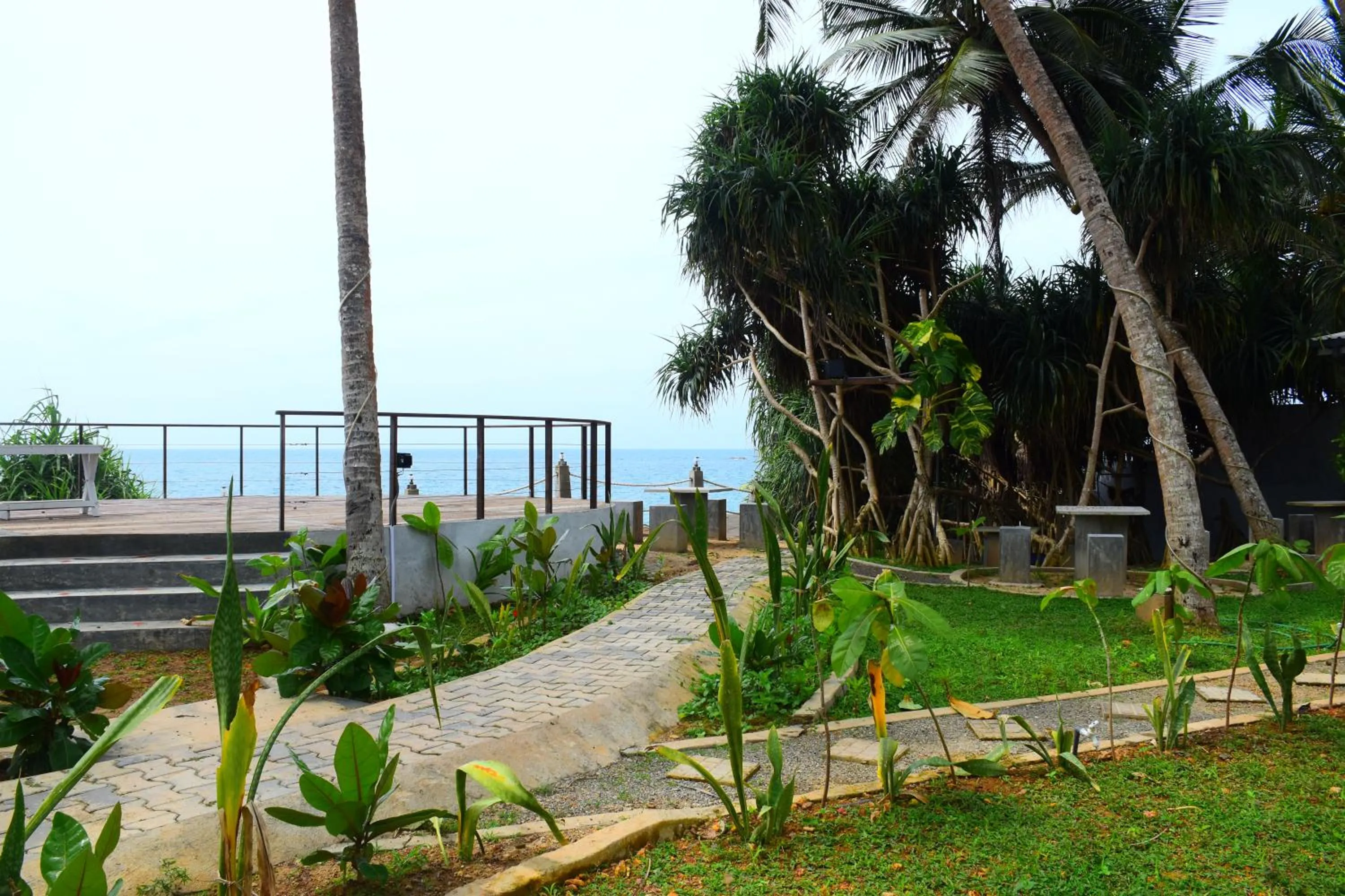 Sea view in Ocean Caves, Balapitiya
