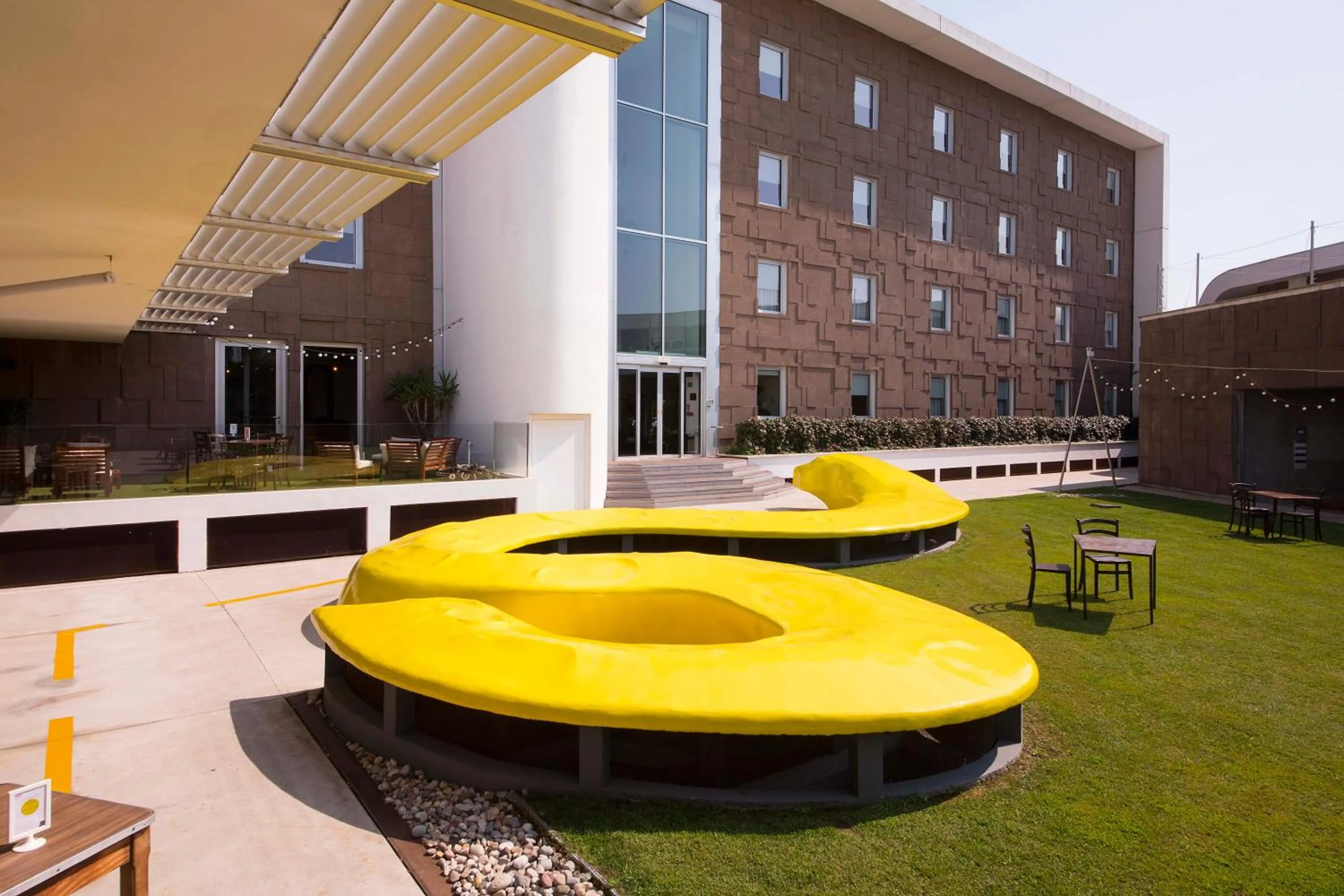 Property building in Aiden by Best Western JHD Dunant Hotel