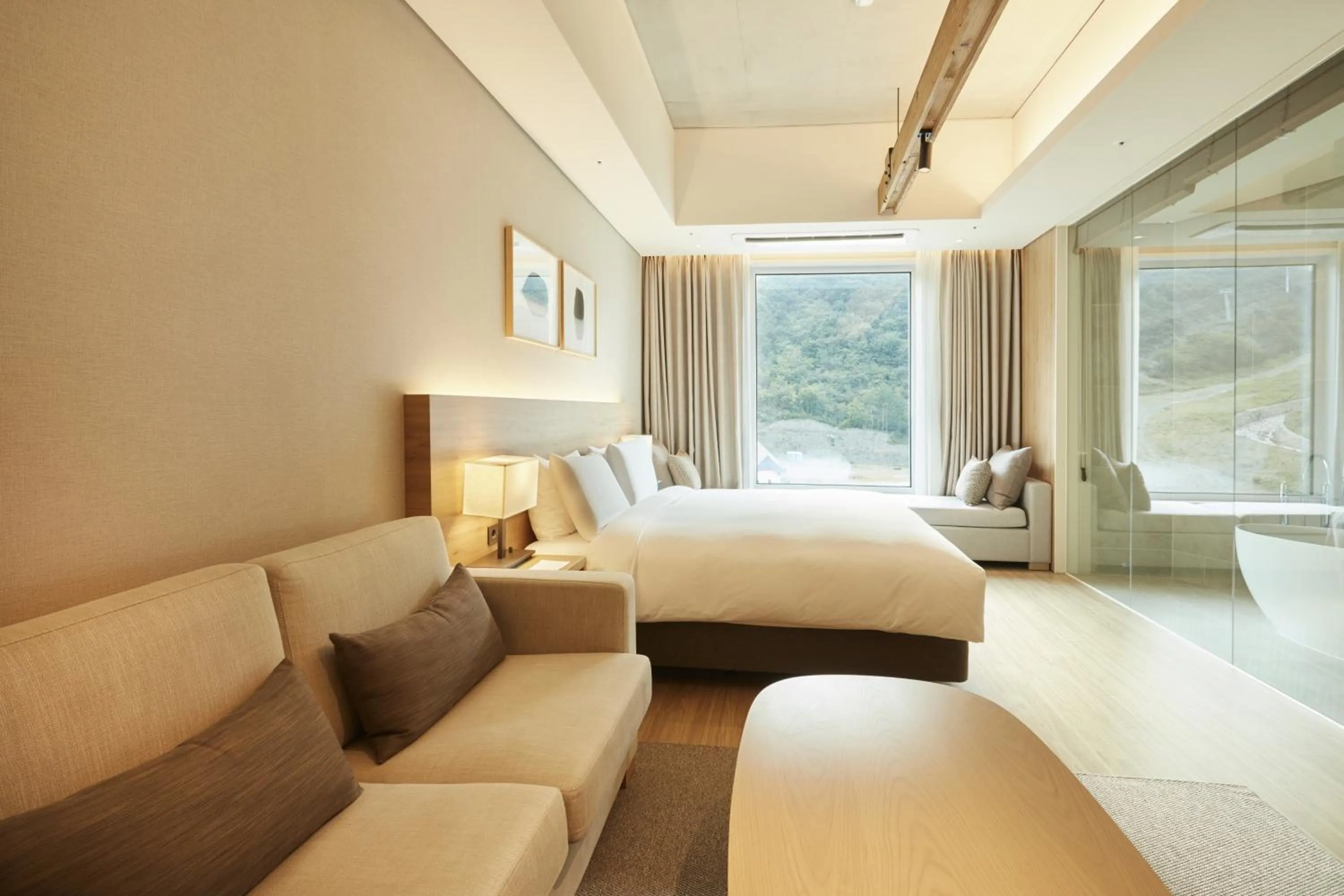 Bed in PARK ROCHE Resort & Wellness