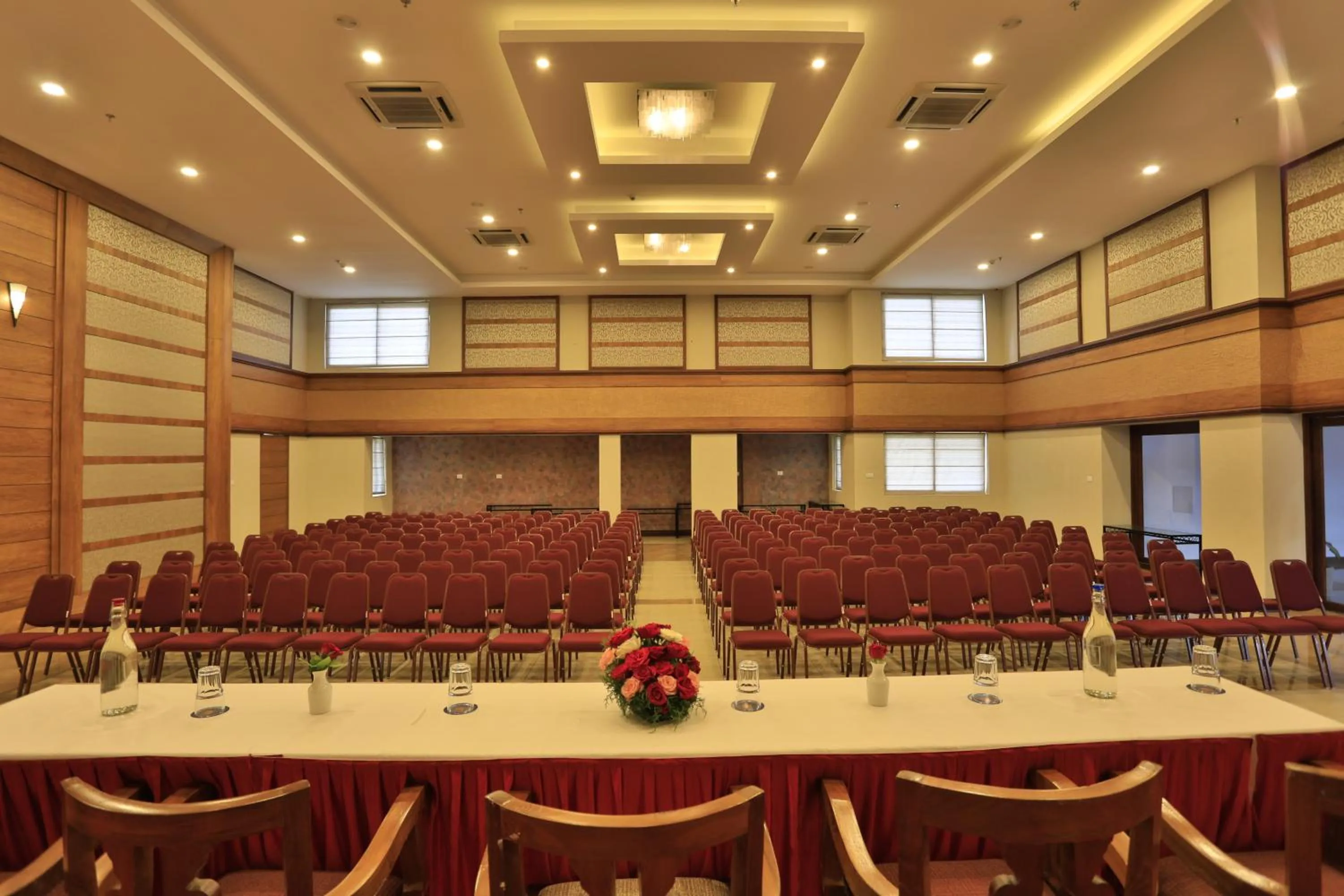 Business facilities in Sterling Thekkady