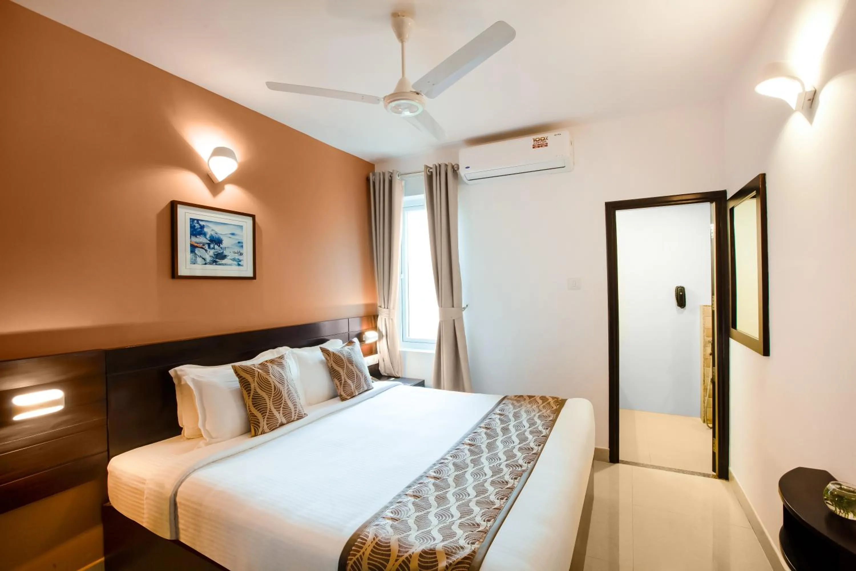 Photo of the whole room, Bed in Sterling Thekkady