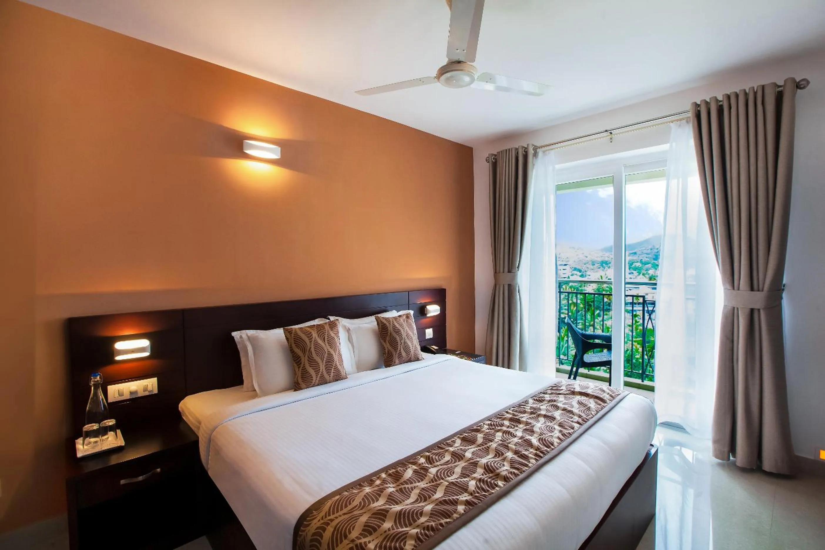 Bedroom, Bed in Sterling Thekkady