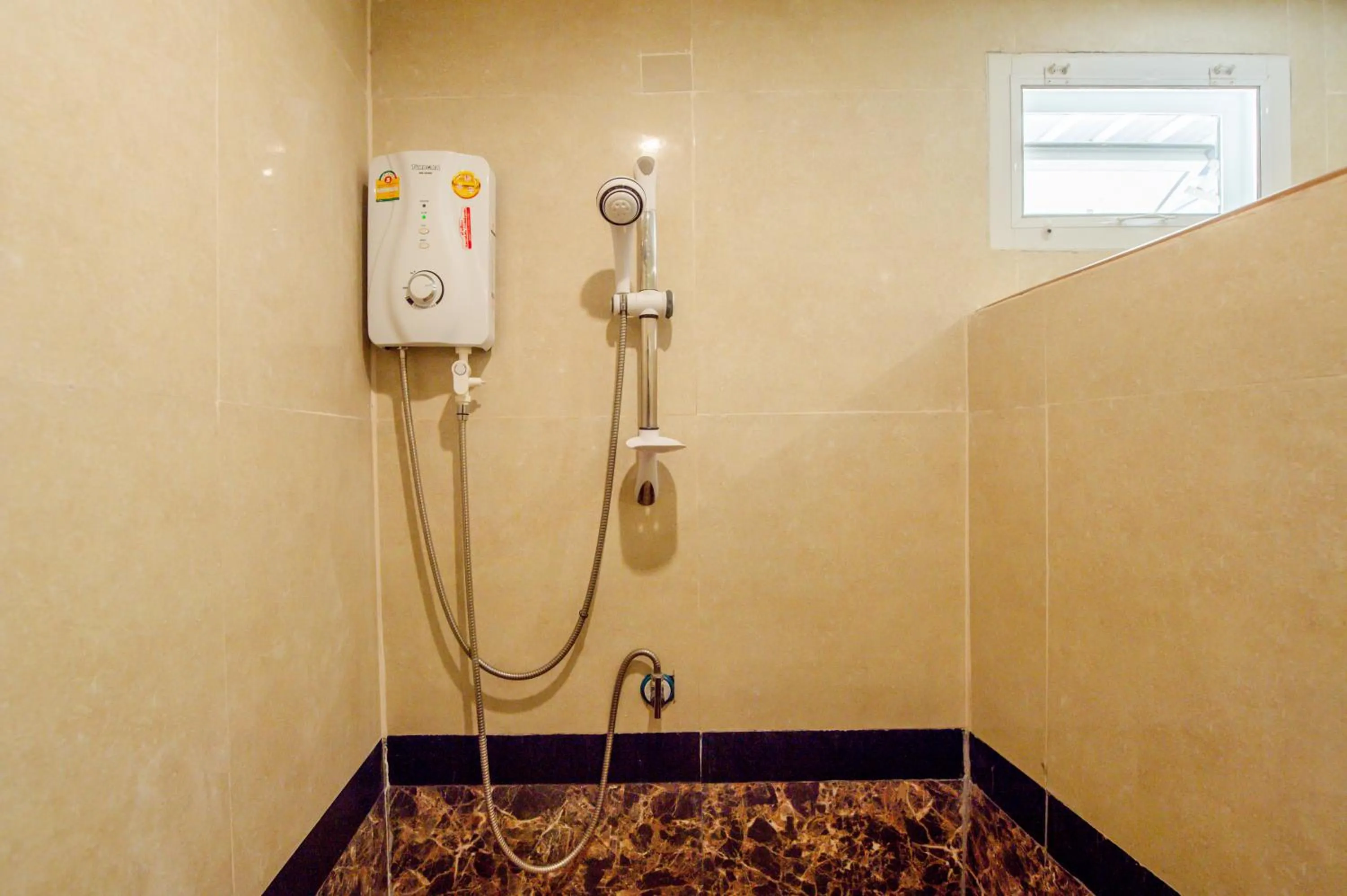 Bathroom in Golden Dragon Kanchanaburi