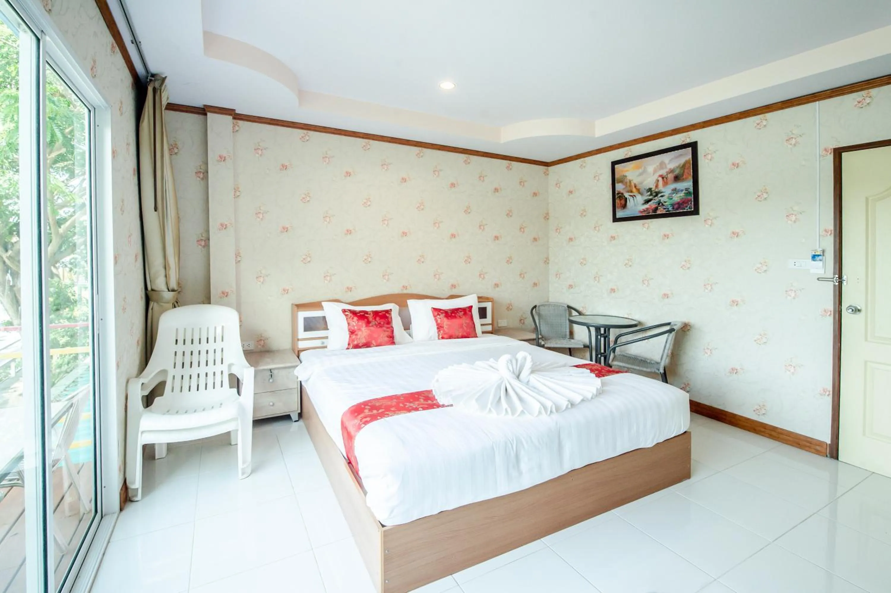 Bed in Golden Dragon Kanchanaburi