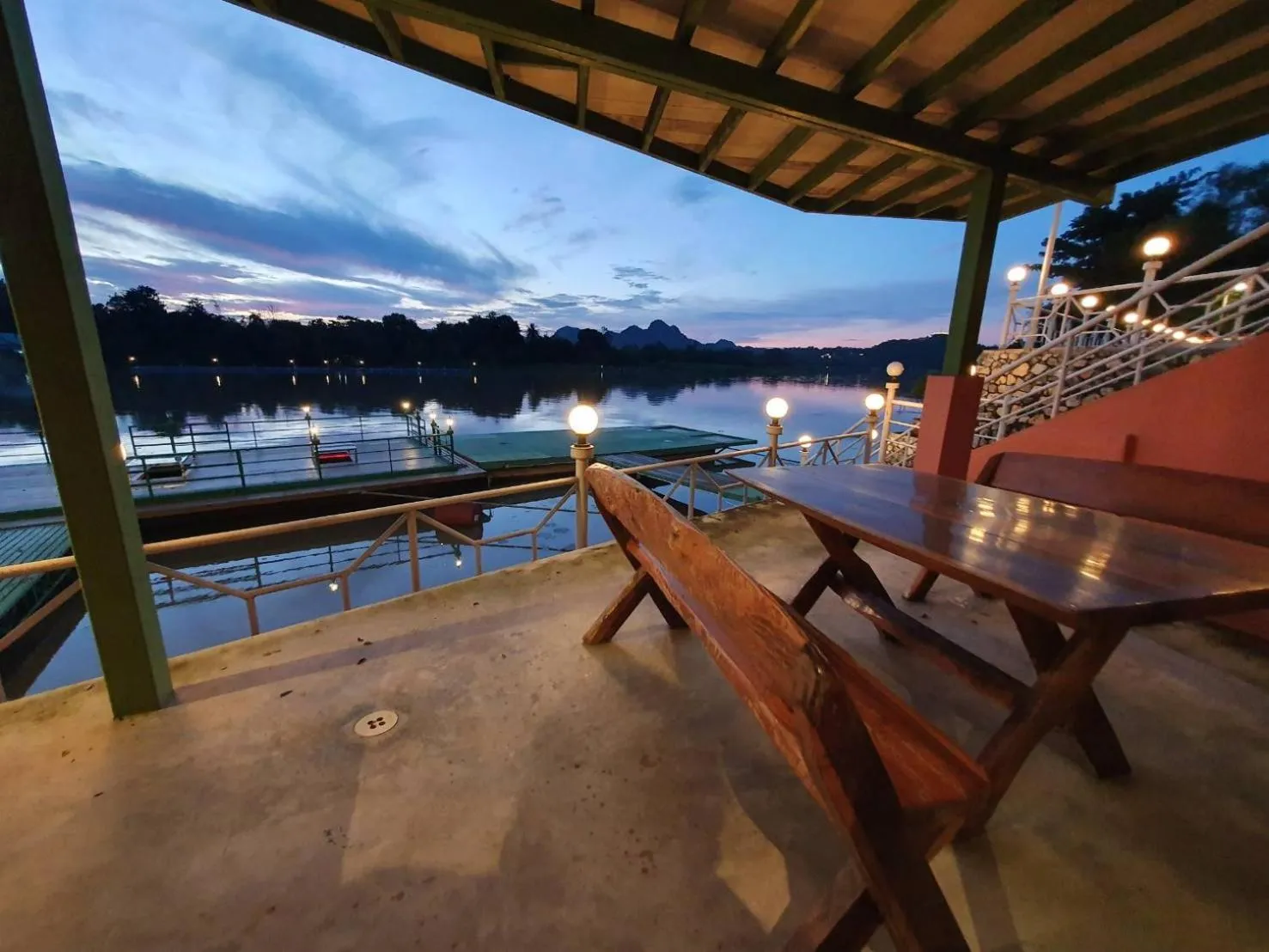 Balcony/Terrace in Golden Dragon Kanchanaburi