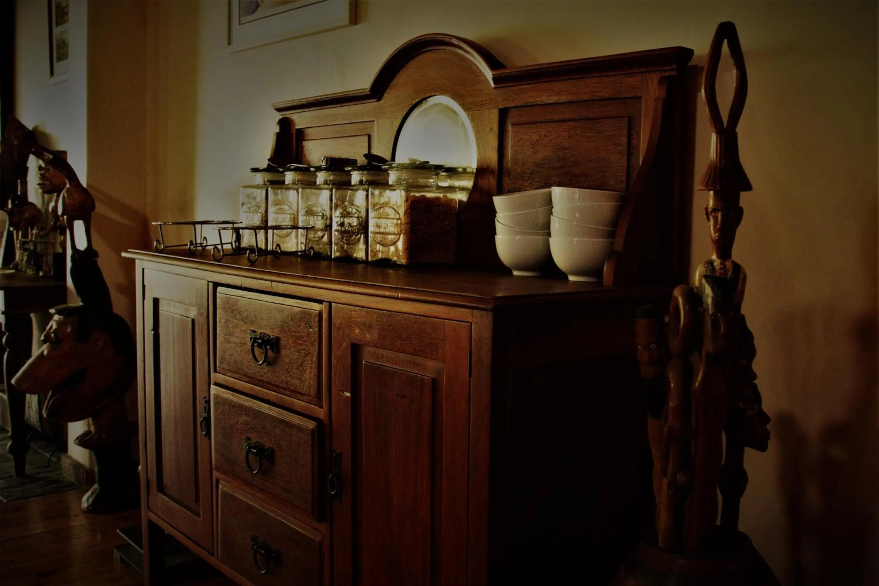 Food and drinks in African Roots Guest House