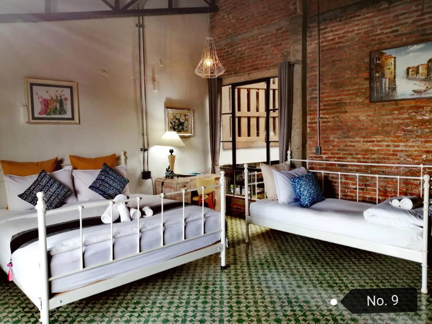 Bed in PX122 DBEST HOTEL